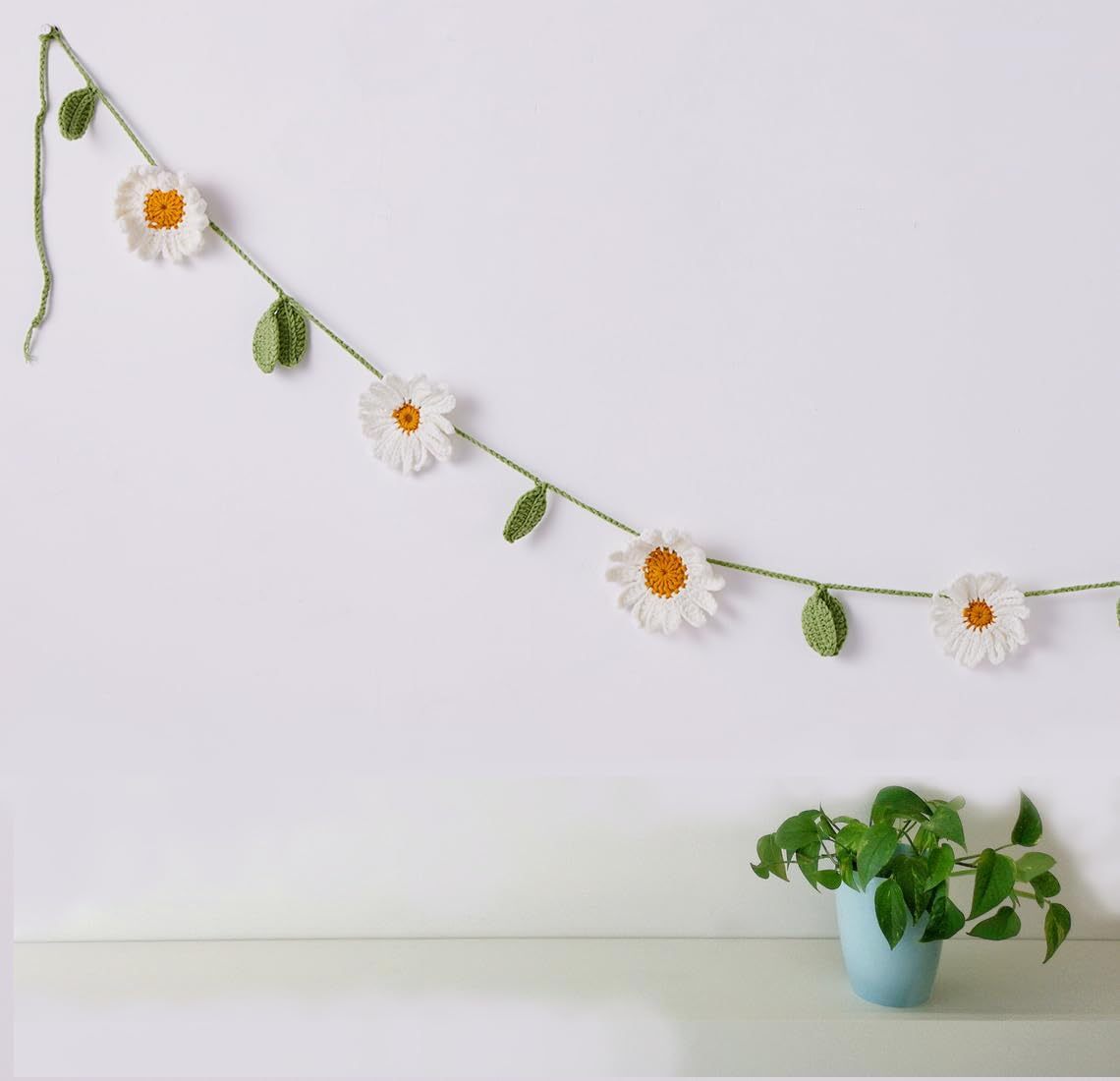 Crochet white daisy flower with leaves wall hanging Garland for boho nursery baby kids bedroom