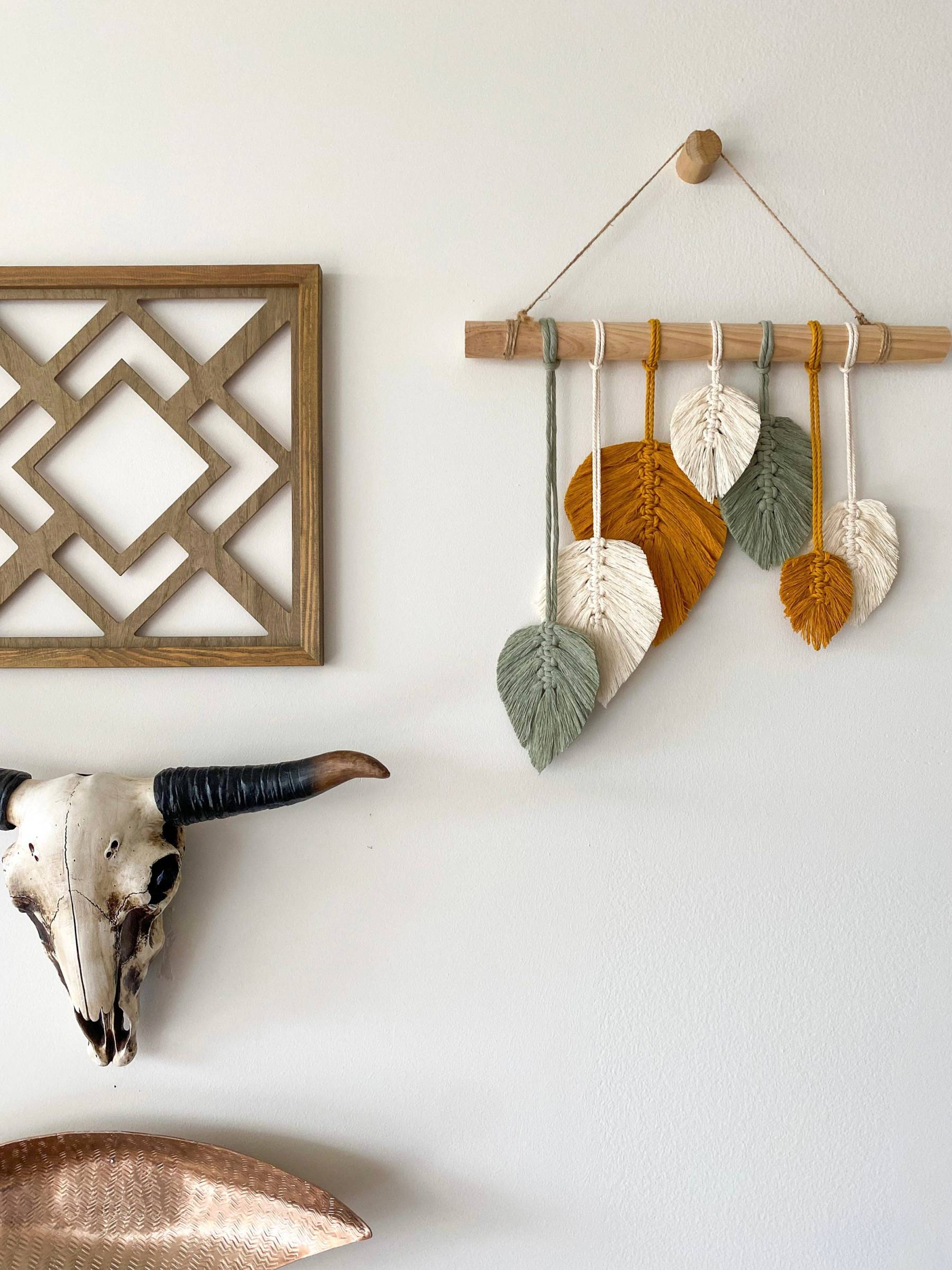 Handmade macrame feathers wall hanging Macrame leaf wall hanger Hanging feathers Home decor Bohemian decoration Wall tapestry hanger
