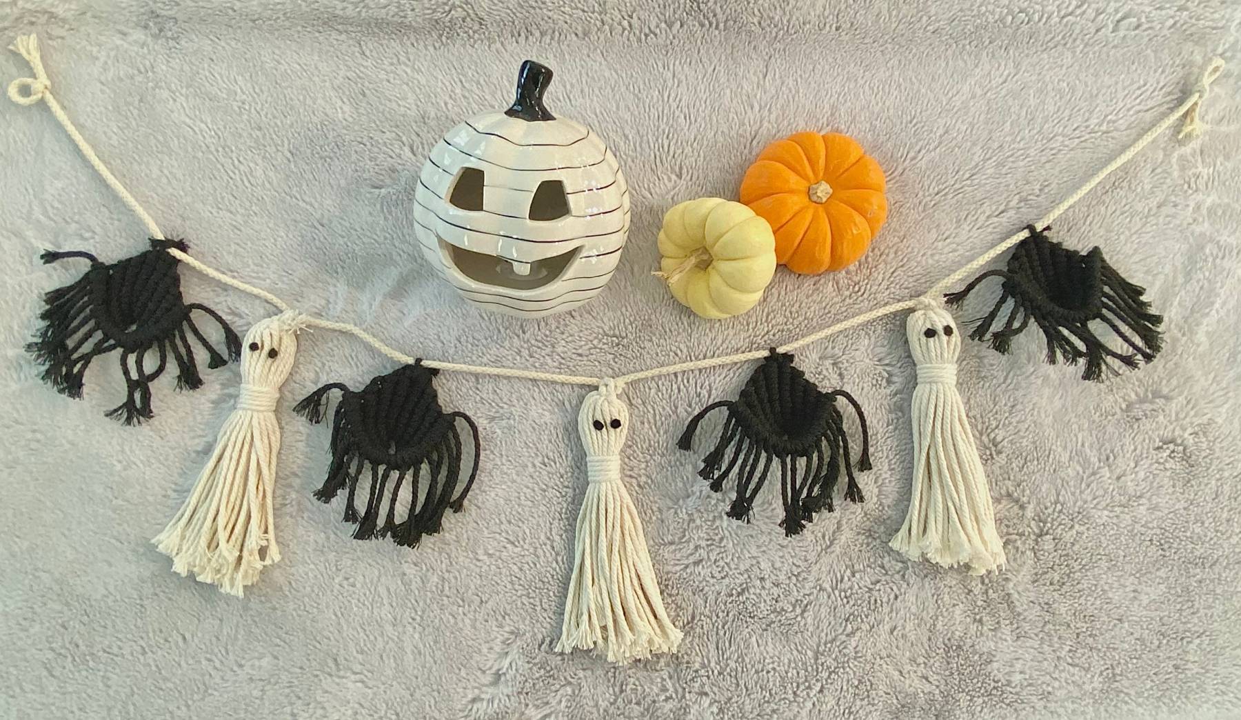 Macrame Halloween Garland | Halloween Decorations | Boho Style Hallowe