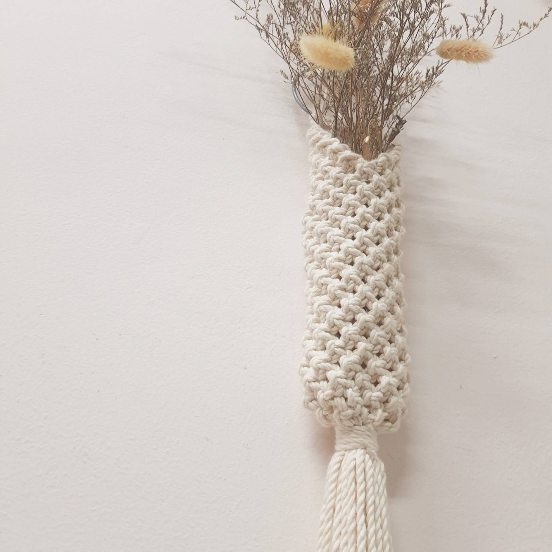 Artificial Flowers Holder - Macrame Flower Wall Basket - Multicolor