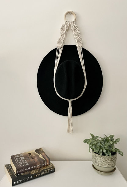 Boho Style Macrame Hat Hanger, Hat Hanger Wall Decor, Hat Rack, Hat Display, Hat Storage, Fall Decor, Boho Decor, Xmas Gifts, Gifts for Her