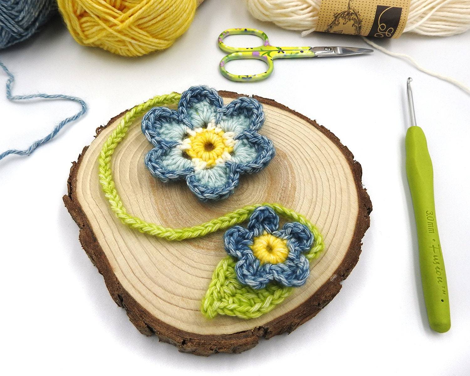 Flower Crochet Bookmark Pattern
