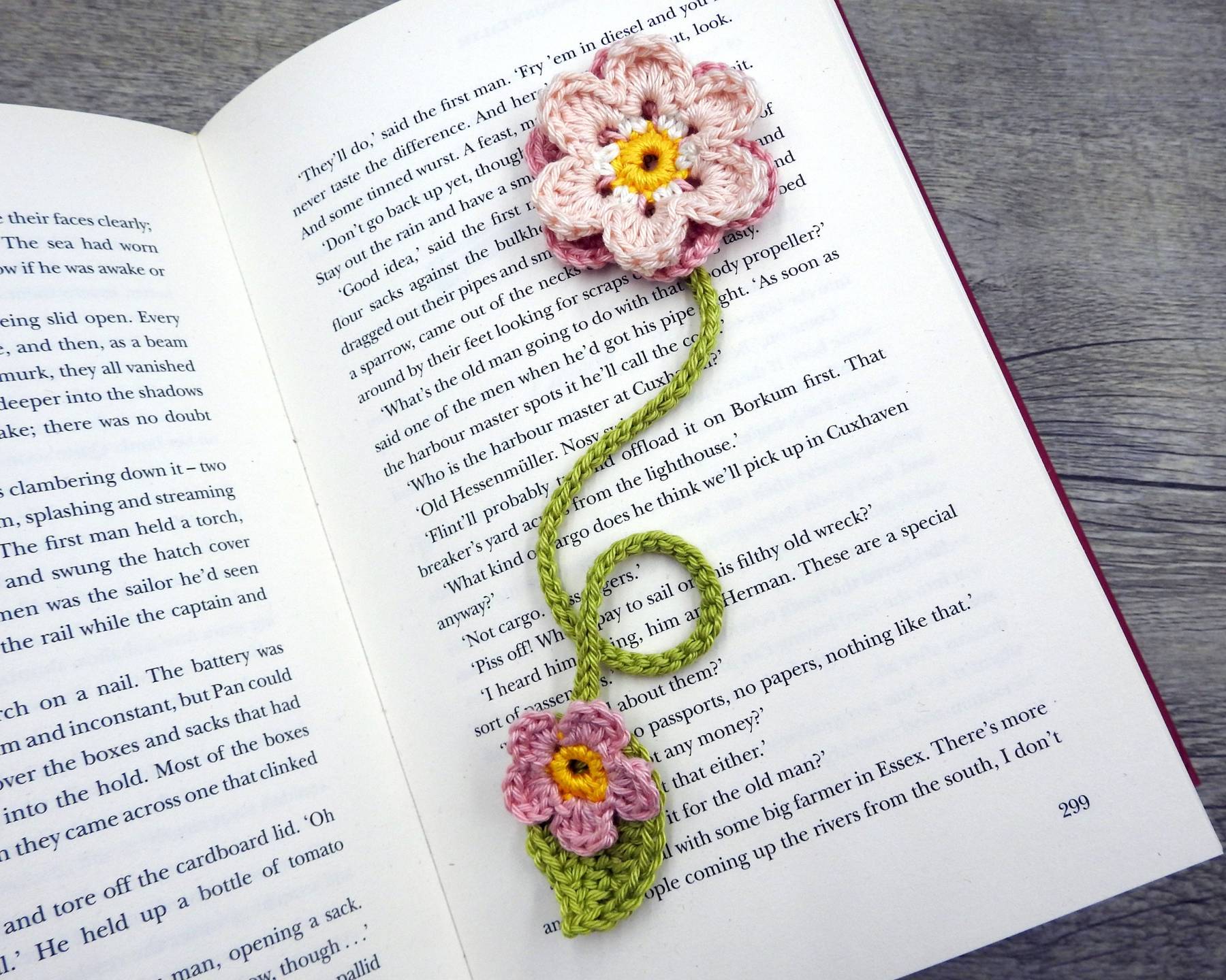 Boho Flower Crochet Bookmark Pattern, Blush Flower Scheepjes Catona Be