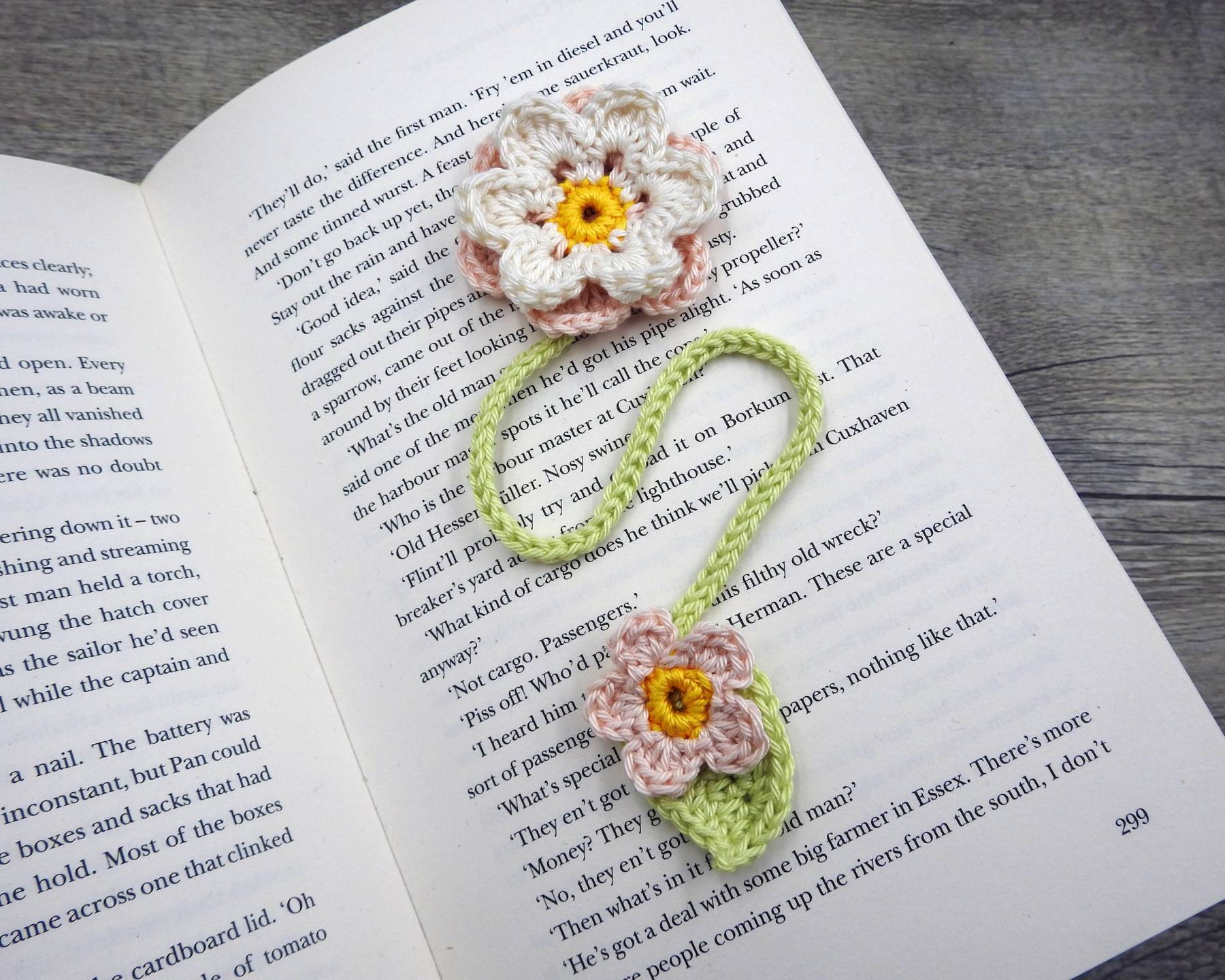 Boho Flower Crochet Bookmark Pattern, Blush Flower Scheepjes Catona Beginner Friendly PDF Pattern, Stem and Leaf Floral Bookmark