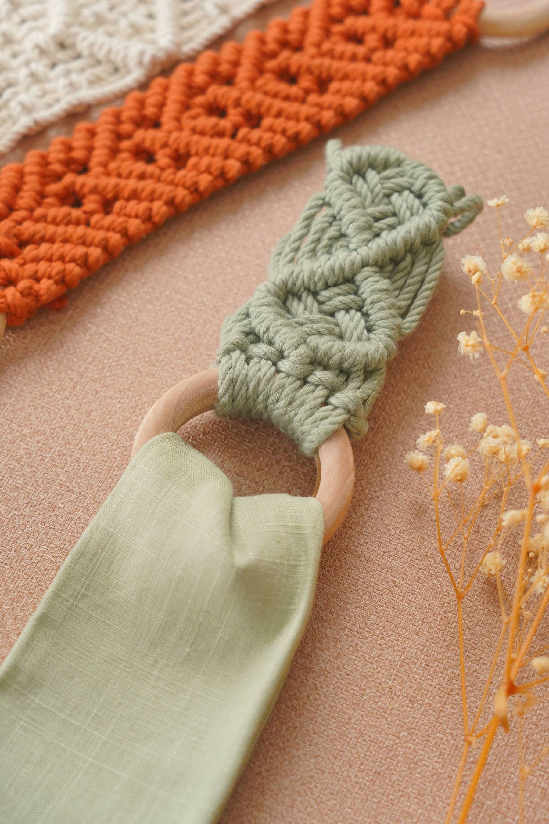 Macrame Towel Holder, Kitchen Organizer, Gift For Mom, Kitchen Accessories, Napkin Holder, Mid Century Modern, Wooden Towel Holder