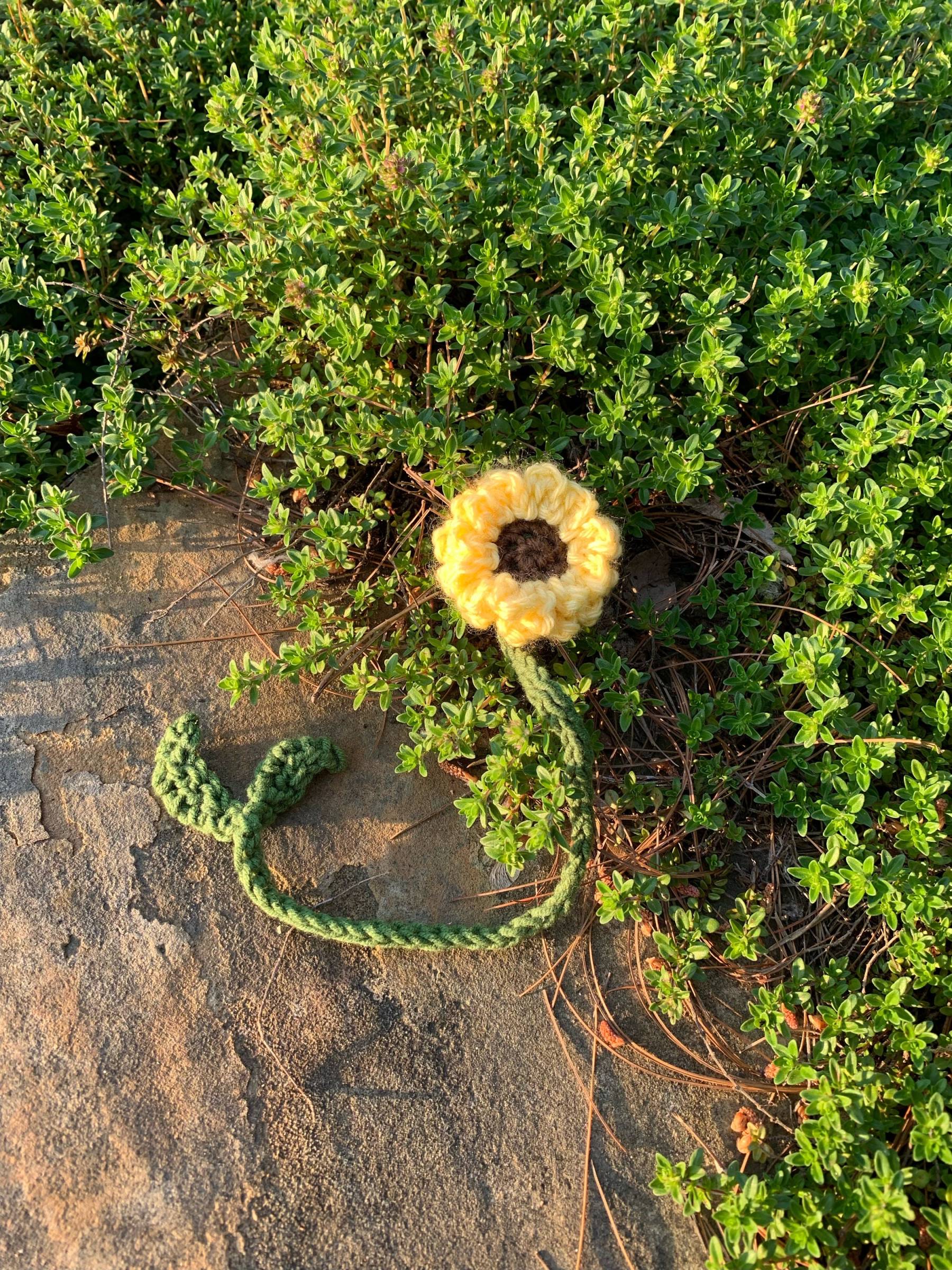 Handmade Flower Crochet Bookmark Floral Design Book Lovers Sunflower Bookmark