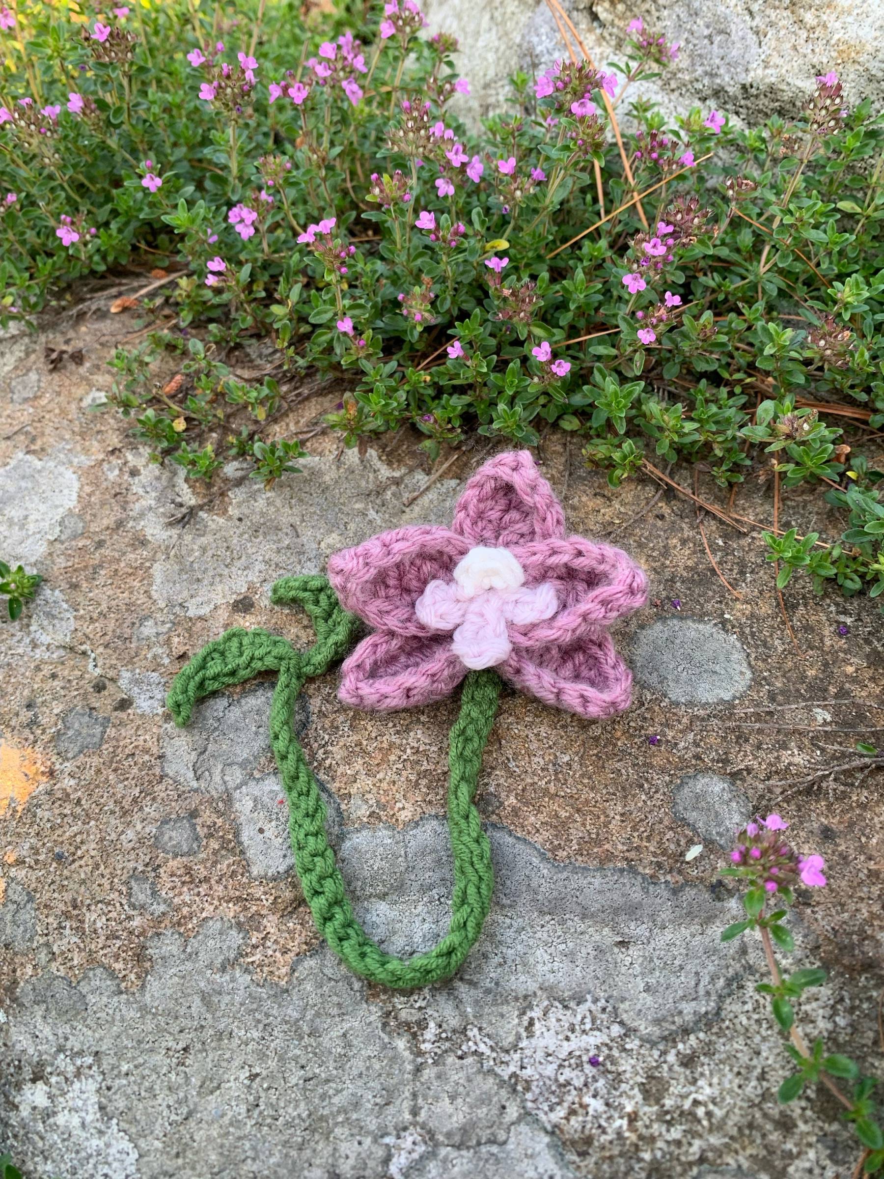 Handmade Flower Crochet Bookmark Floral Design Book Lovers Sunflower Bookmark