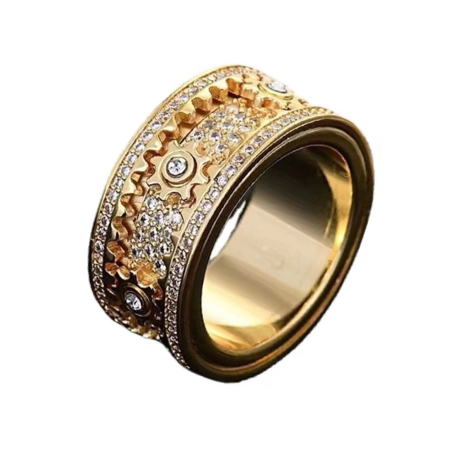 Der über Generationen weitergegebene astrologische Familienring bringt dir Glück✨