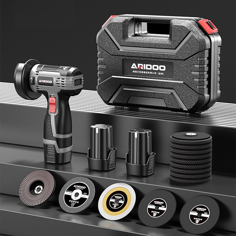 Multifunktionale Winkelschleifer. Schneidet, schleift, entfernt Rost und poliert mühelos. Trotz seiner geringen Größe ist er extrem leistungsstark.