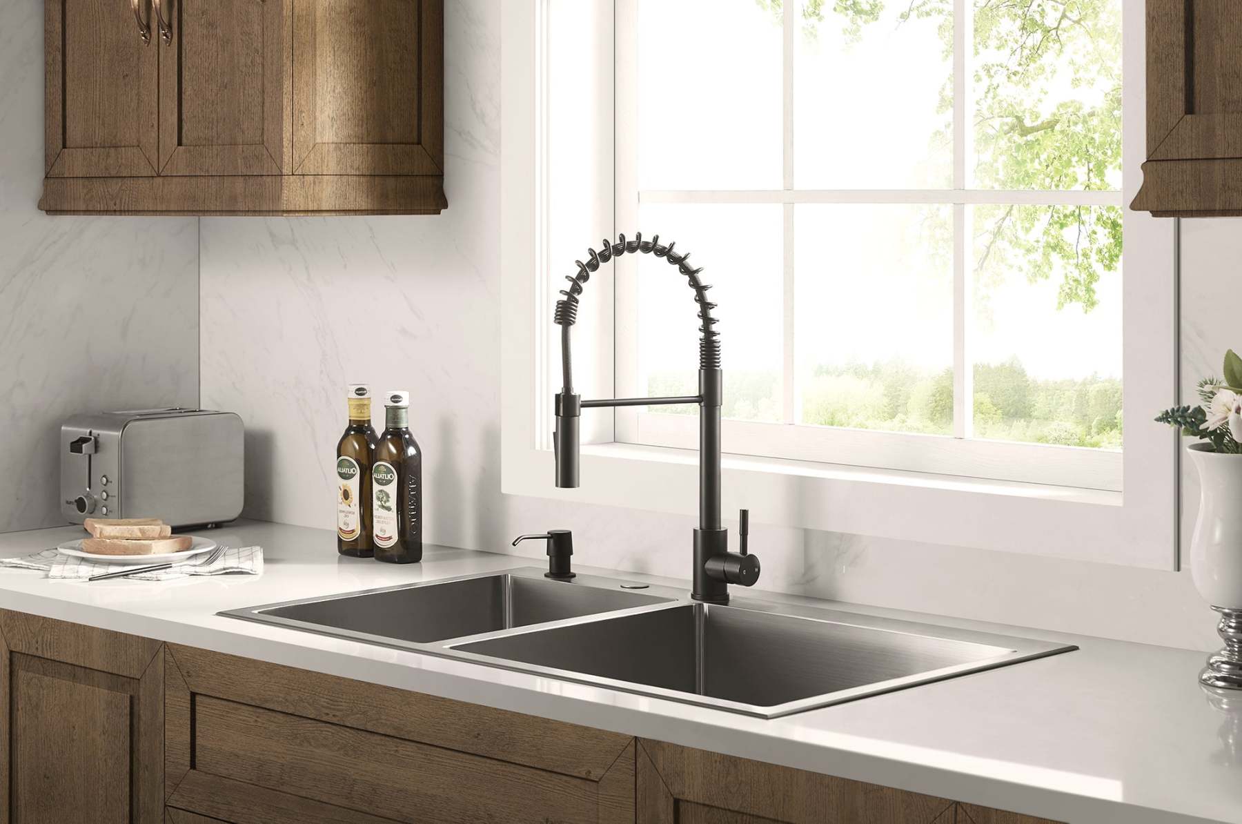 Pull-Out Sprayer Kitchen Faucet SNK310MB, Single Lever Handle, Matte Black MB Finish with cUPC/NSF/CEC Compliant Quality-Serene Valley