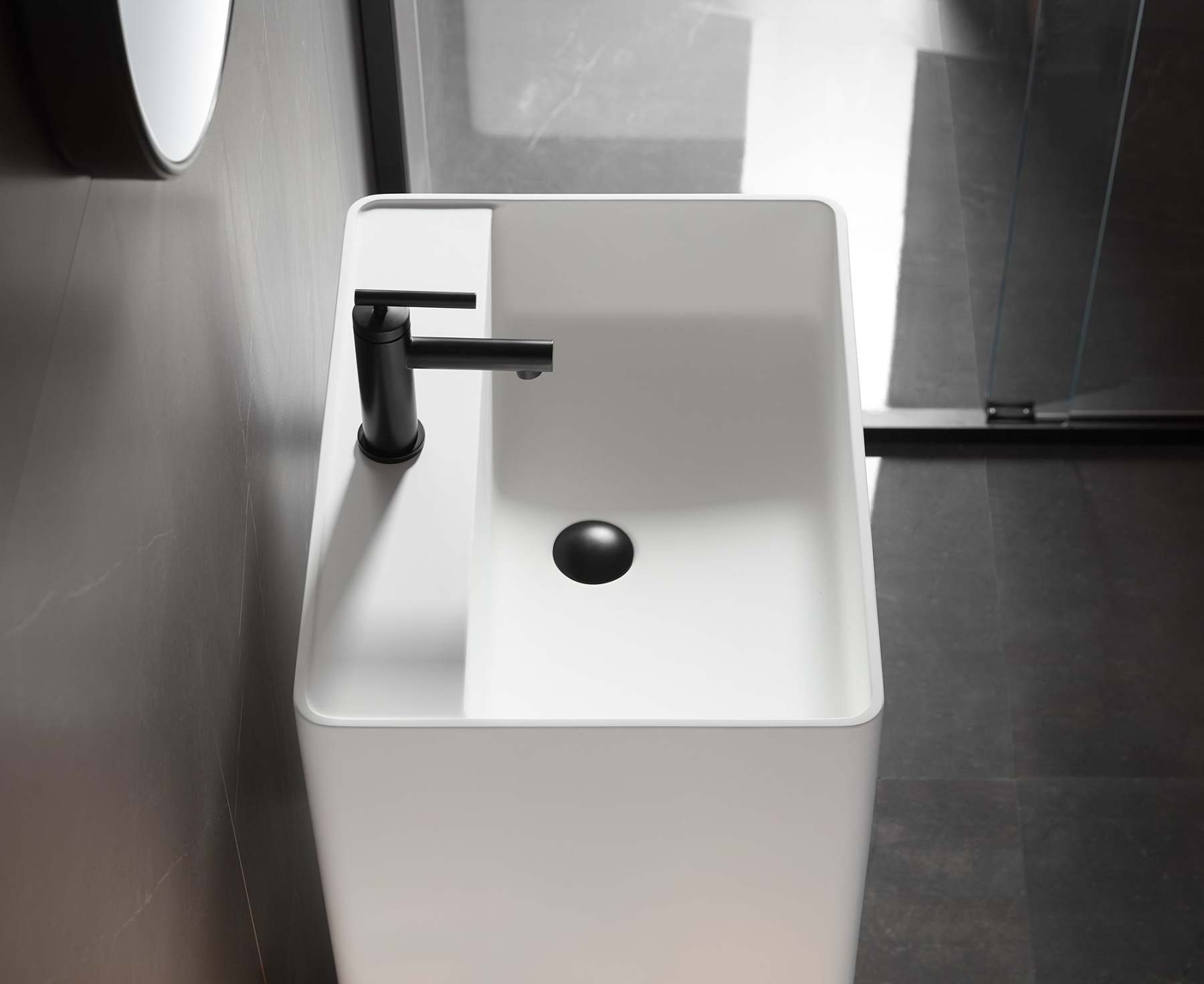 Bathroom Pedestal Sink, Solid Surface Material, Free-Standing Install, 21.5X16.5" with Single Faucet Hole in Matte White， SV-PSF2217-Serene Valley