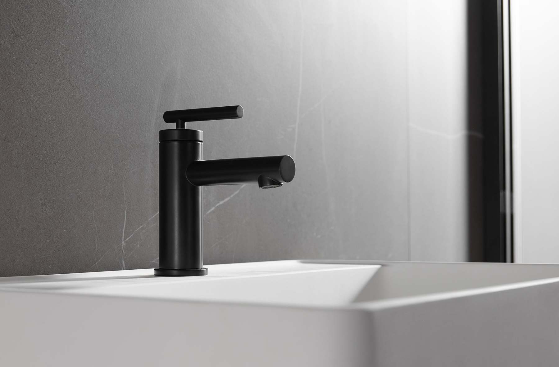 Bathroom Pedestal Sink, Solid Surface Material, Free-Standing Install, 21.5X16.5" with Single Faucet Hole in Matte White， SV-PSF2217-Serene Valley