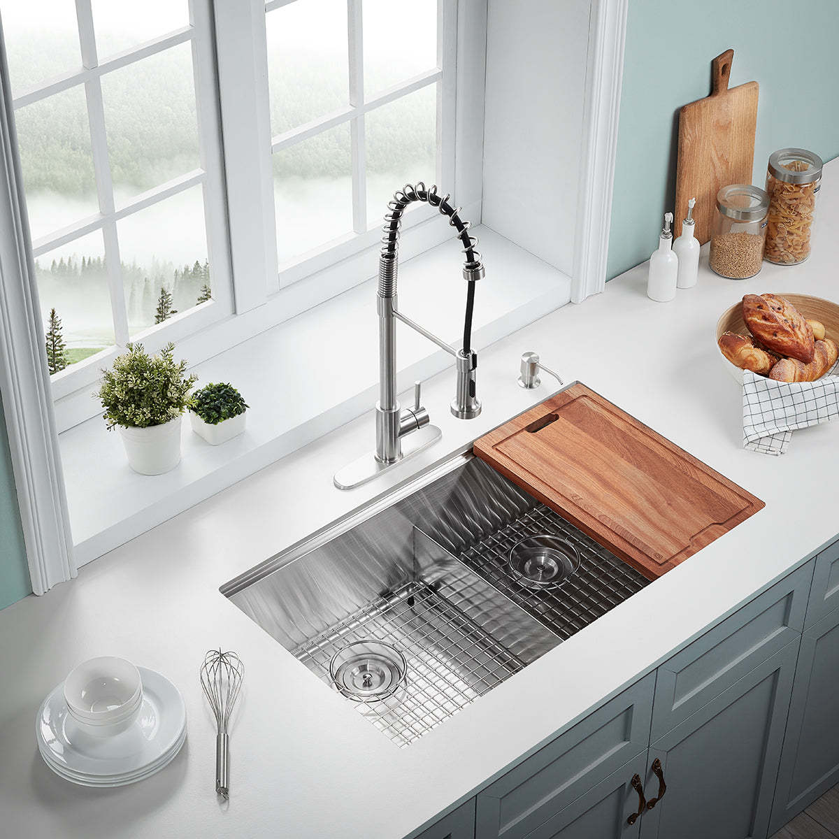 Serene Valley Workstation Kitchen Sink, 36-inch Double-Bowl Undermount, Cutting Board, Unique Thin Divider and Heavy-Duty Grids UDWG3622R-Serene Valley