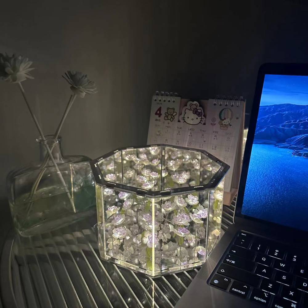 Infinite Roses Box™