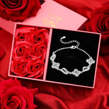 Personalisierte 2-4 Namen & 2-4 Geburtssteine Blume Welle Armband mit Zirkonia
