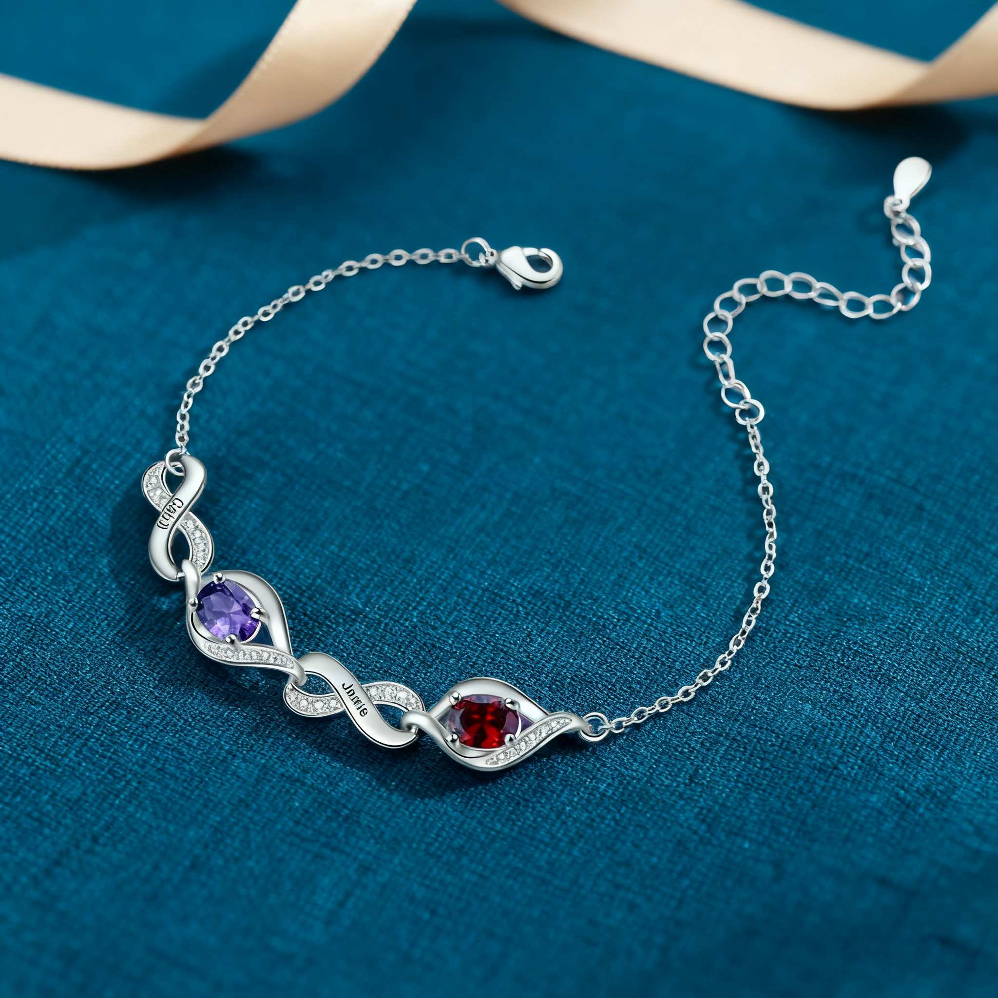 Personalisierte 2-4 Namen & Geburtssteinen Infinity Armband mit Zirkonia