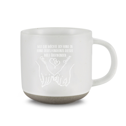Personalisierte 2 Name & Text Hand-in-Hand Keramik Mark-Tasse mit schwarzer/ weißer Schrift– Einzigartiges Geschenk für Paar