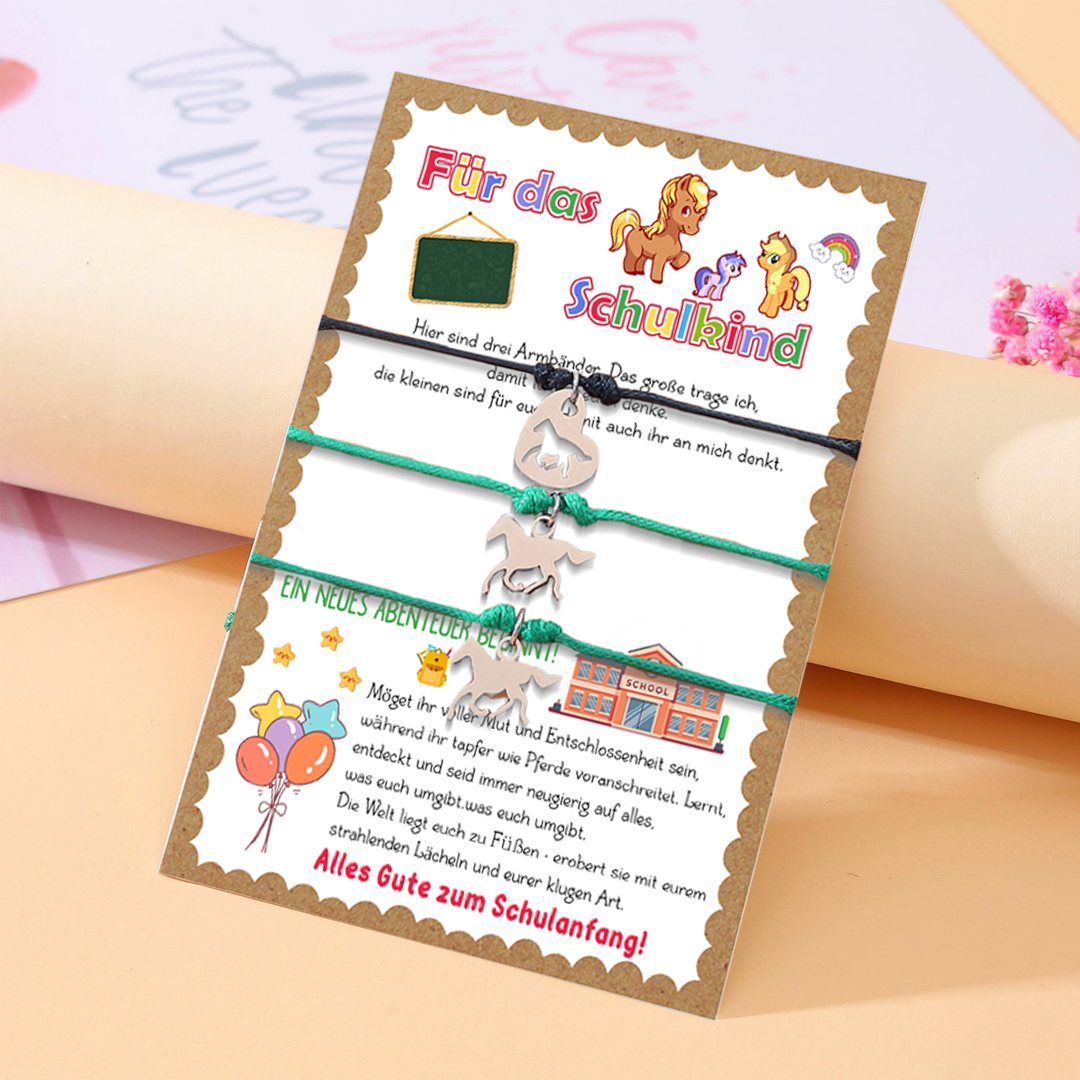 Pferd Armbänder Set mit 3 Ketten Für das Schulkind Die Welt liegt euch zu Füßen-erobert sie mit eurem strahlenden Lächeln und eurer klugen Art Schulanfang Geschenk mit Nachrichtenkarte