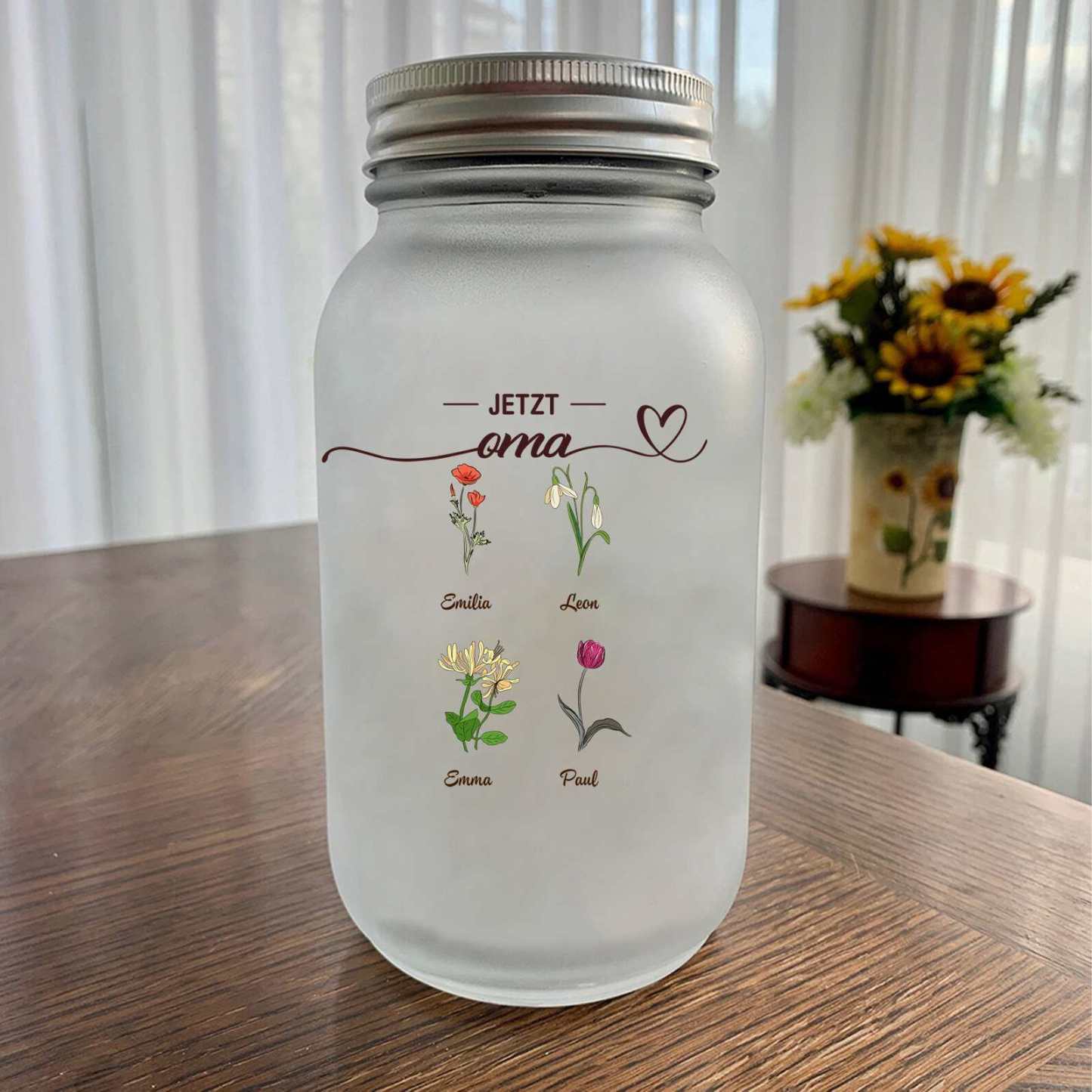 Personalisierte Solar-Glasflasche im Mason-Jar-Stil mit Blumenmotiv – Geschenk „Erst Mama, jetzt Oma“