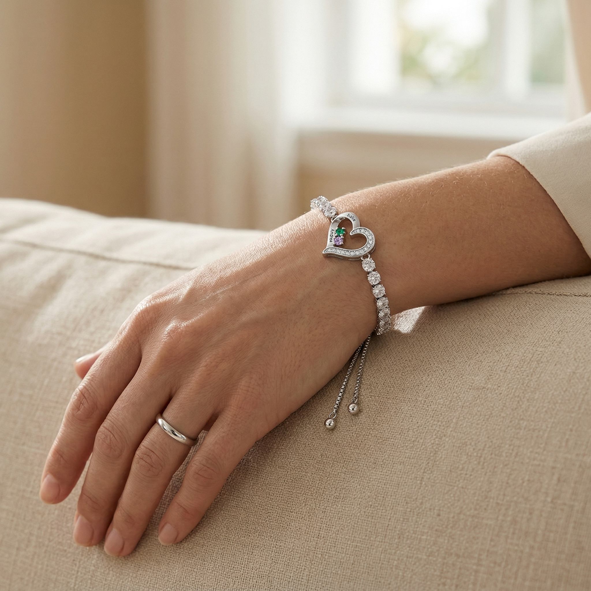 Personalisierbares Tennisarmband mit 2-4 Namen, Herz und Geburtssteinen