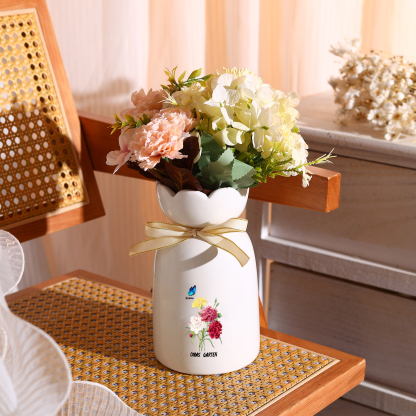 Personalisierter 1 Name & Text Blumen & Schmetterling Familie Vase