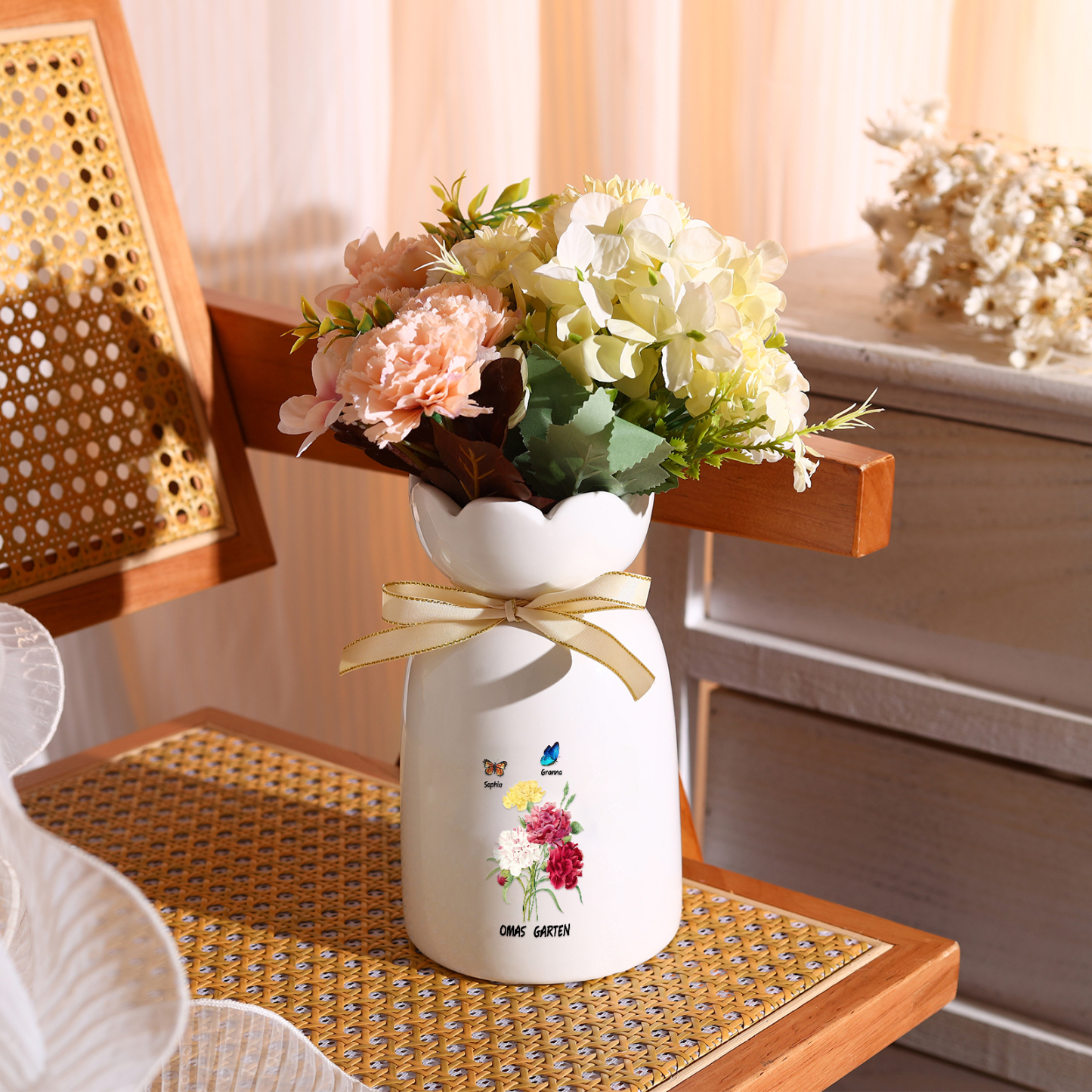 Personalisierte 2 Namen & Text Blumen & Schmetterling Familie Vase Geschenk für Oma Großmutter
