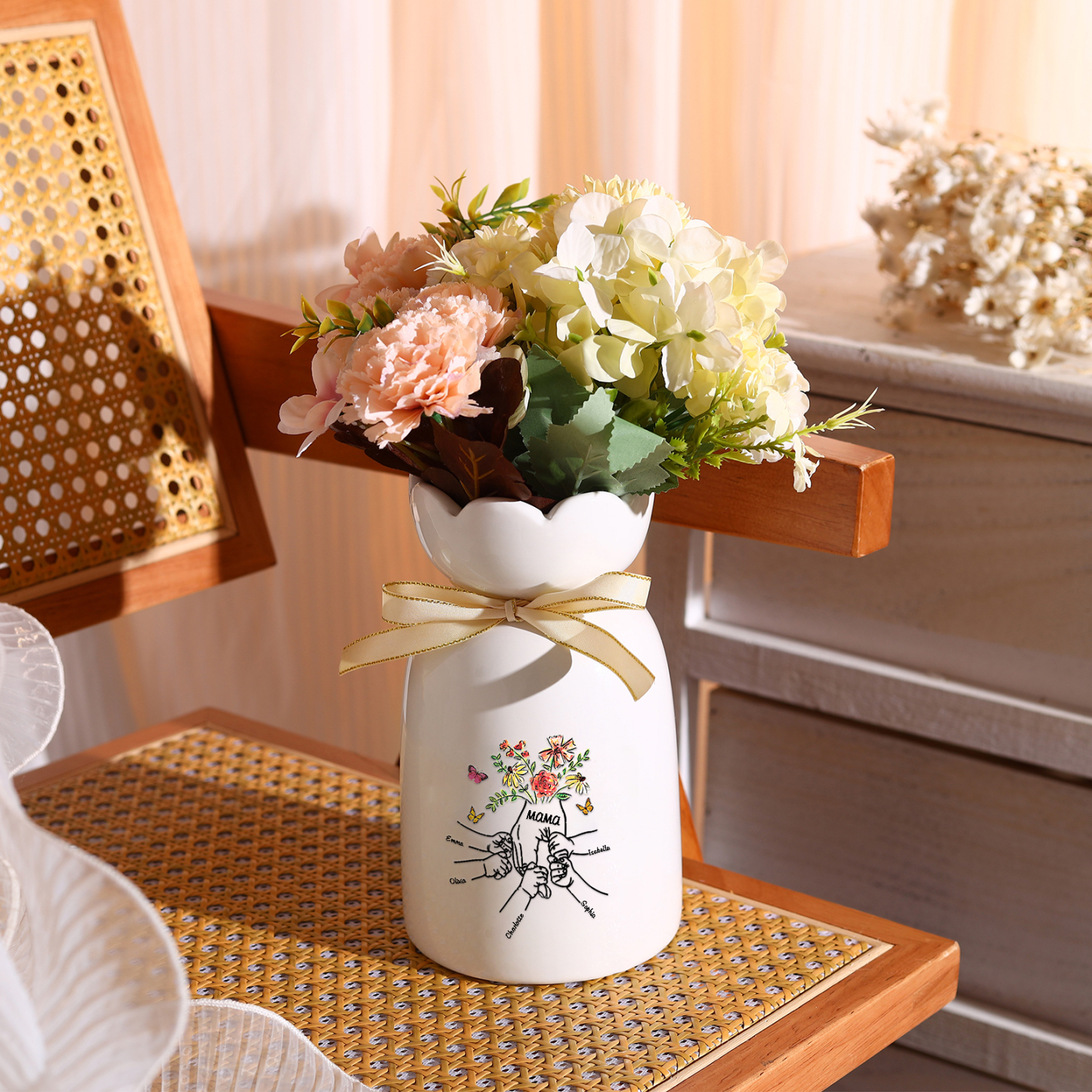 Personalisierte 5 Namen & Text Blumen & Schmetterling Familie Vase Geschenk für Mama/ Oma
