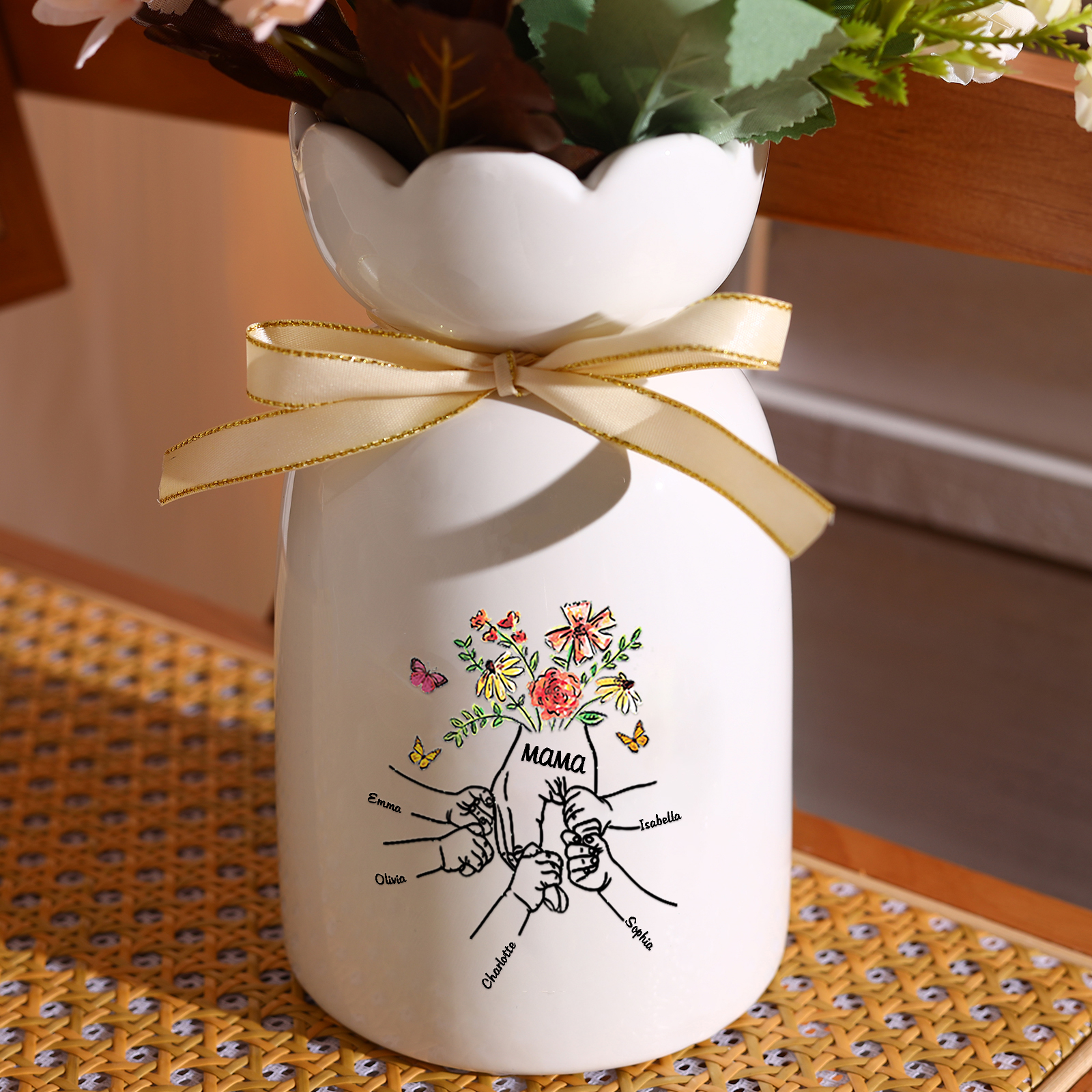 Personalisierte 5 Namen & Text Blumen & Schmetterling Familie Vase Geschenk für Mama/ Oma 