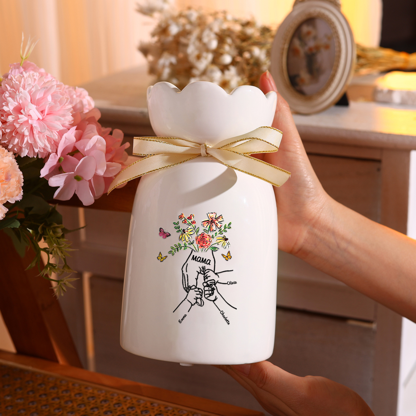 Personalisierte 3 Namen & Text Blumen & Schmetterling Familie Vase Geschenk für Mama/ Oma