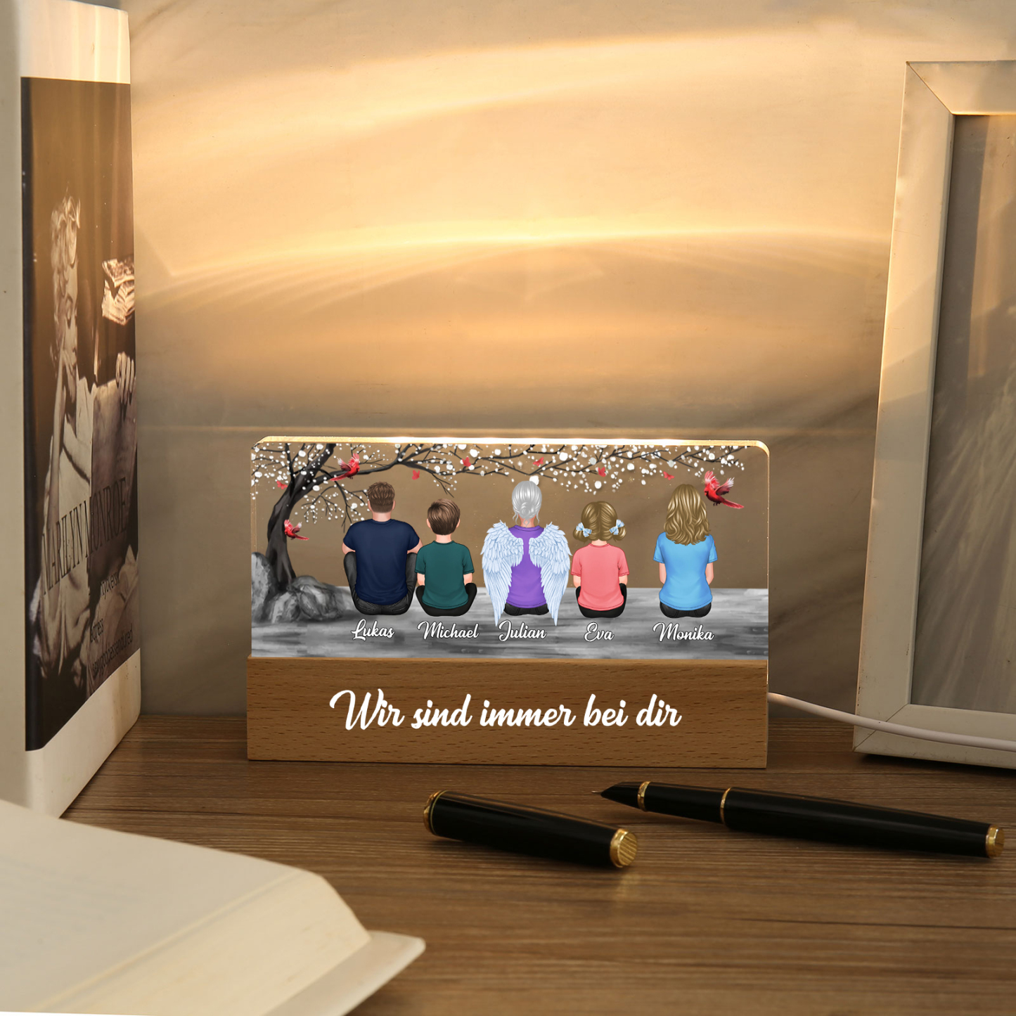 Personalisierte 2-8 Namen & Text Acryl-Holz Nachtlampe– Ein warmes Erinnerungslicht für Familie