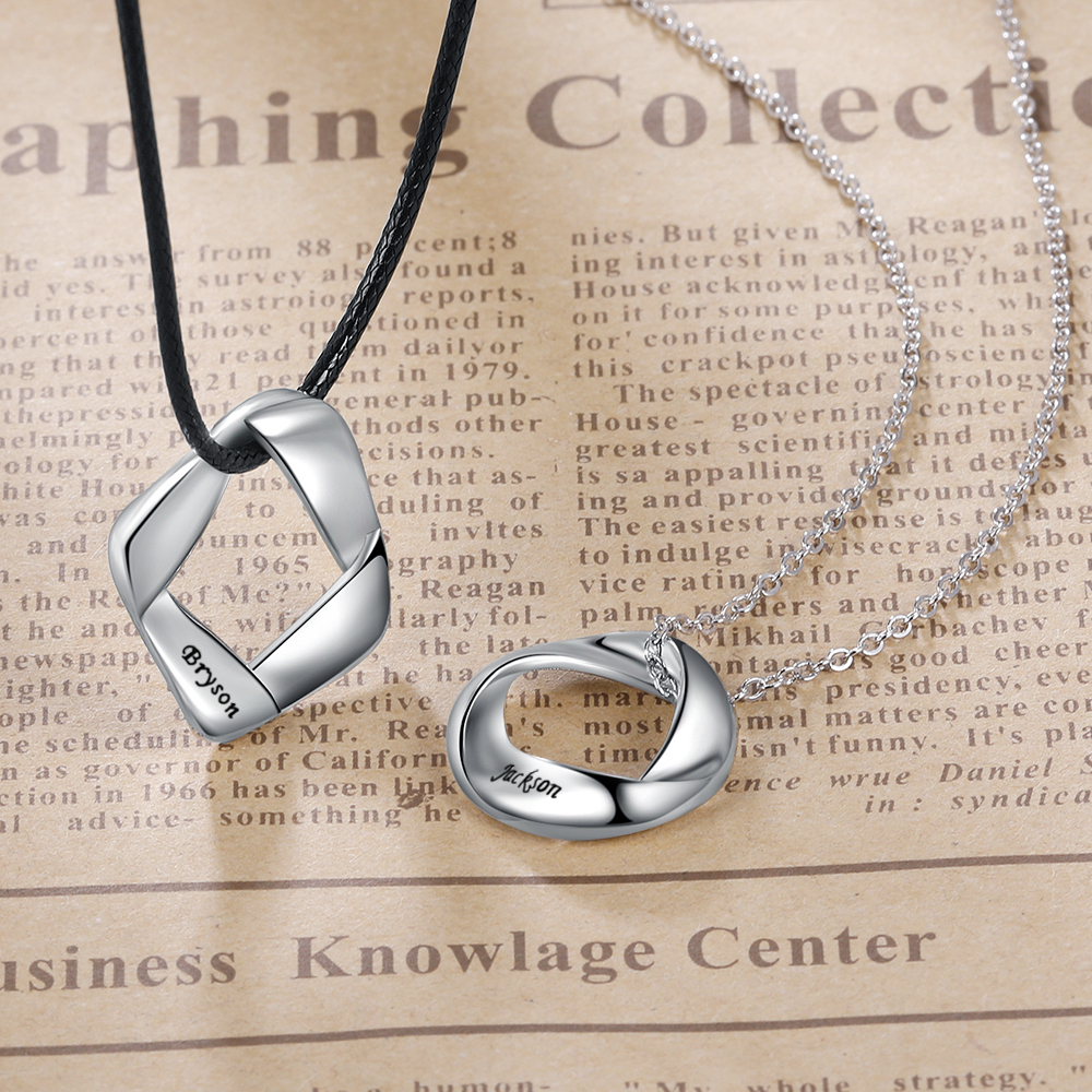 Paar Halskette mit personalisiertem Schriftzug
