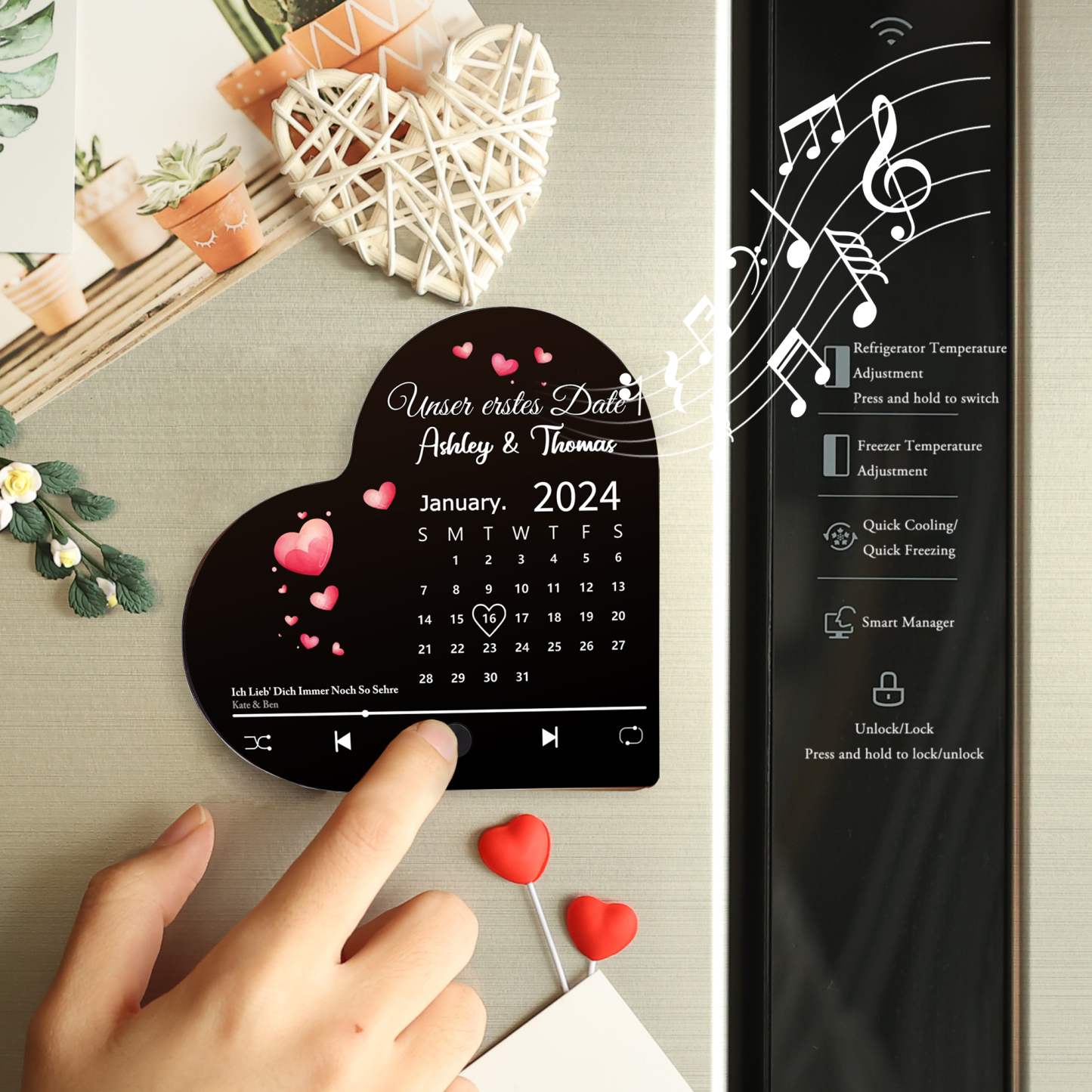 Herz Personalisiertes Lied & Text & 2 Namen & Jahr & Datum Kühlschrankmagnet mit Musikfunktion Geschenk für Paare