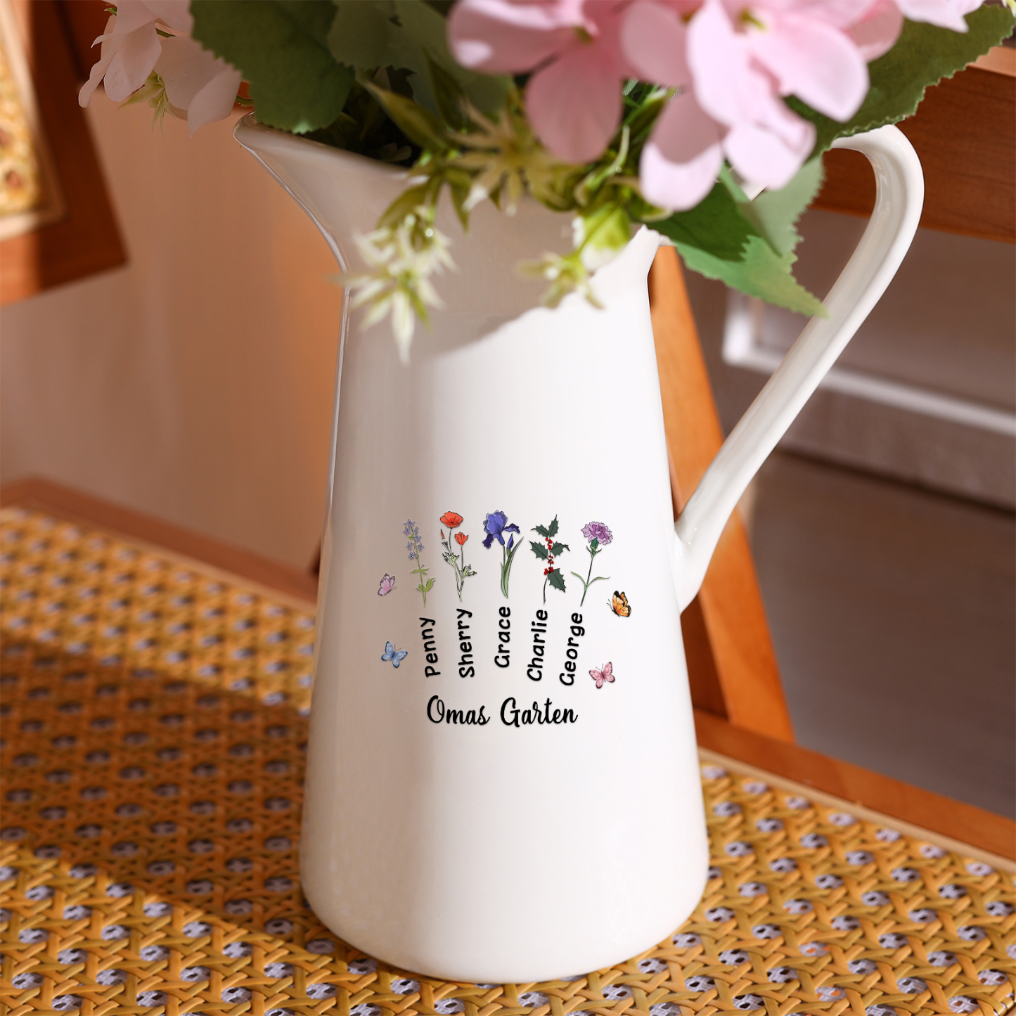 Personalisierte 5 Namen & Geburtsblumen & Text Schmetterling Gießvase mit Henkel Familie Vase