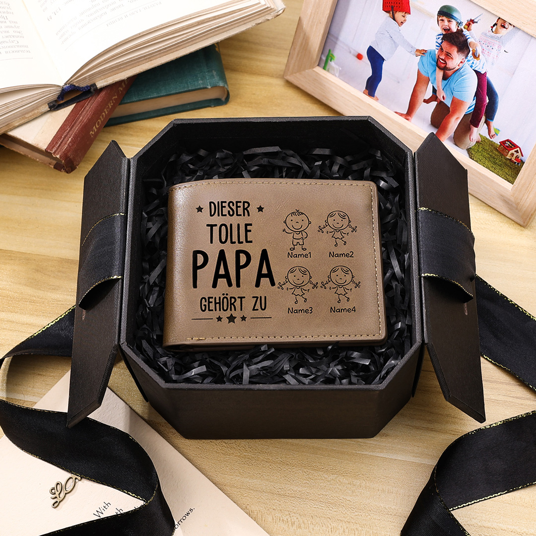 Kettenmachen Personalisierte 4 Namen & Foto-Dieser tolle Papa gehört
PU Leder Kurze Geldbörse für Vater 25.49