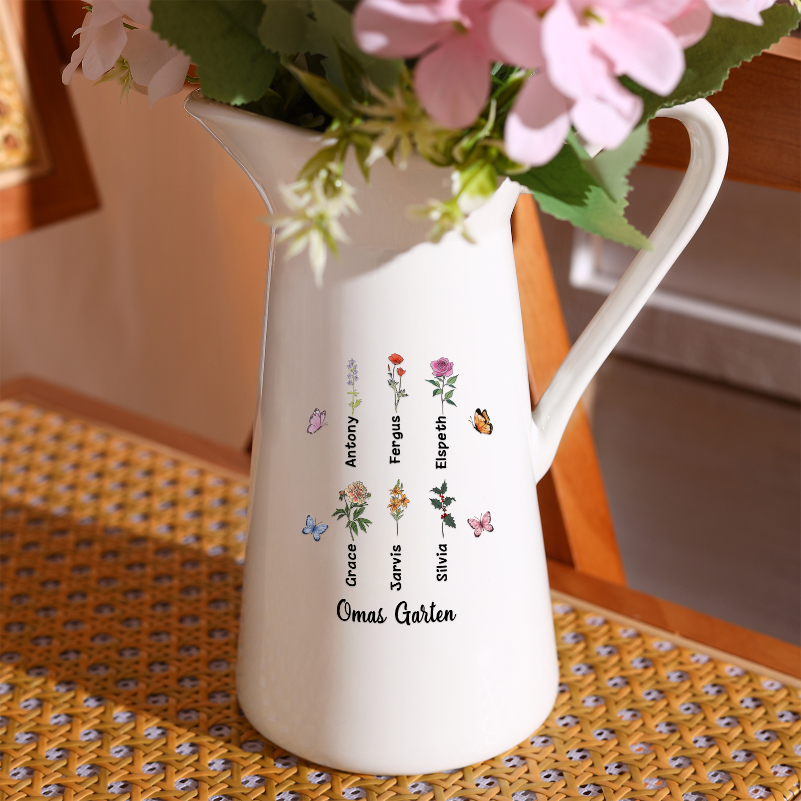 Personalisierte 6 Namen & Geburtsblumen & Text Schmetterling Gießvase mit Henkel Familie Vase