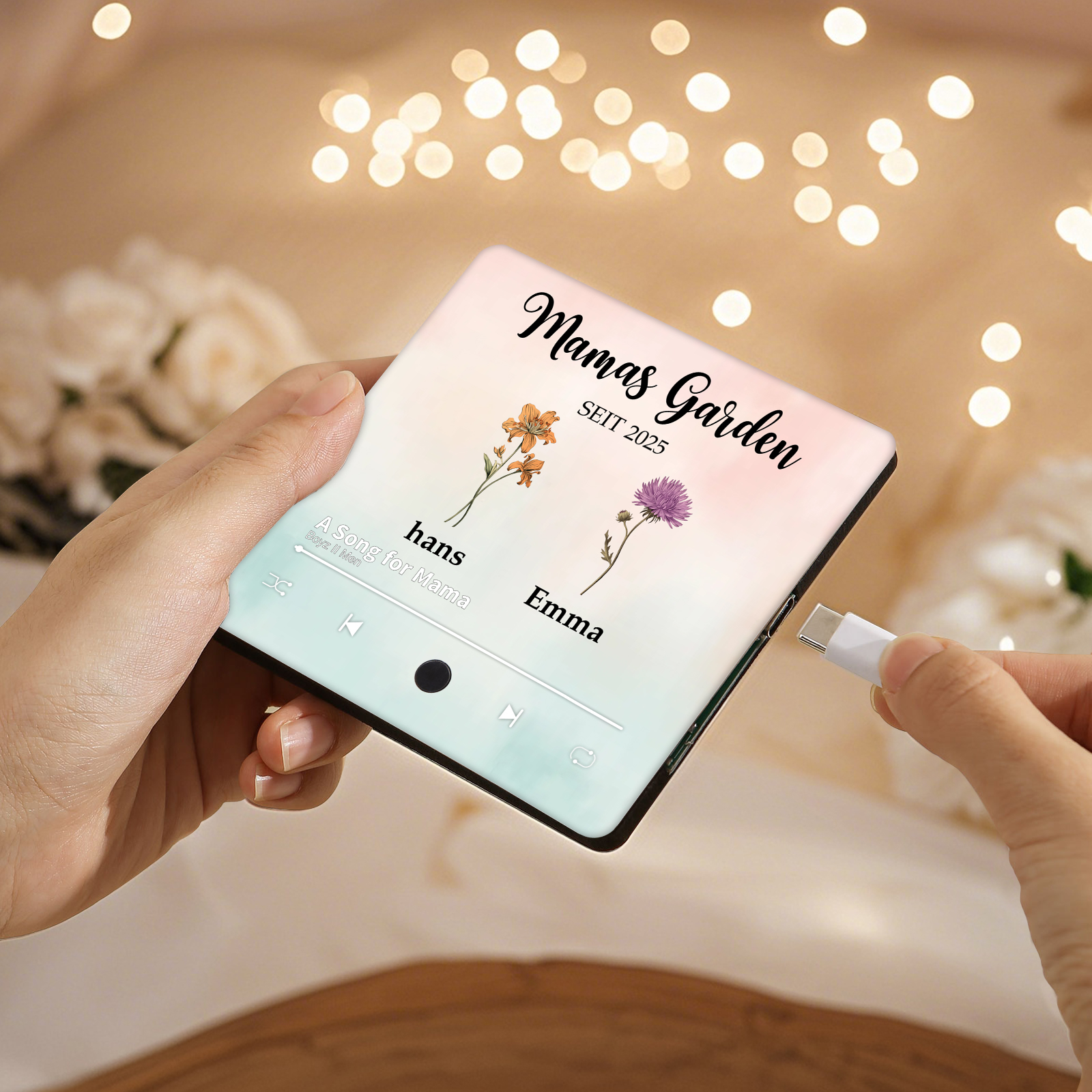 Personalisiertes Namen & Lied & Blumen farbige Acryl-Holz Kühlschrankmagnet mit Musikfunktion - Mamas Garten