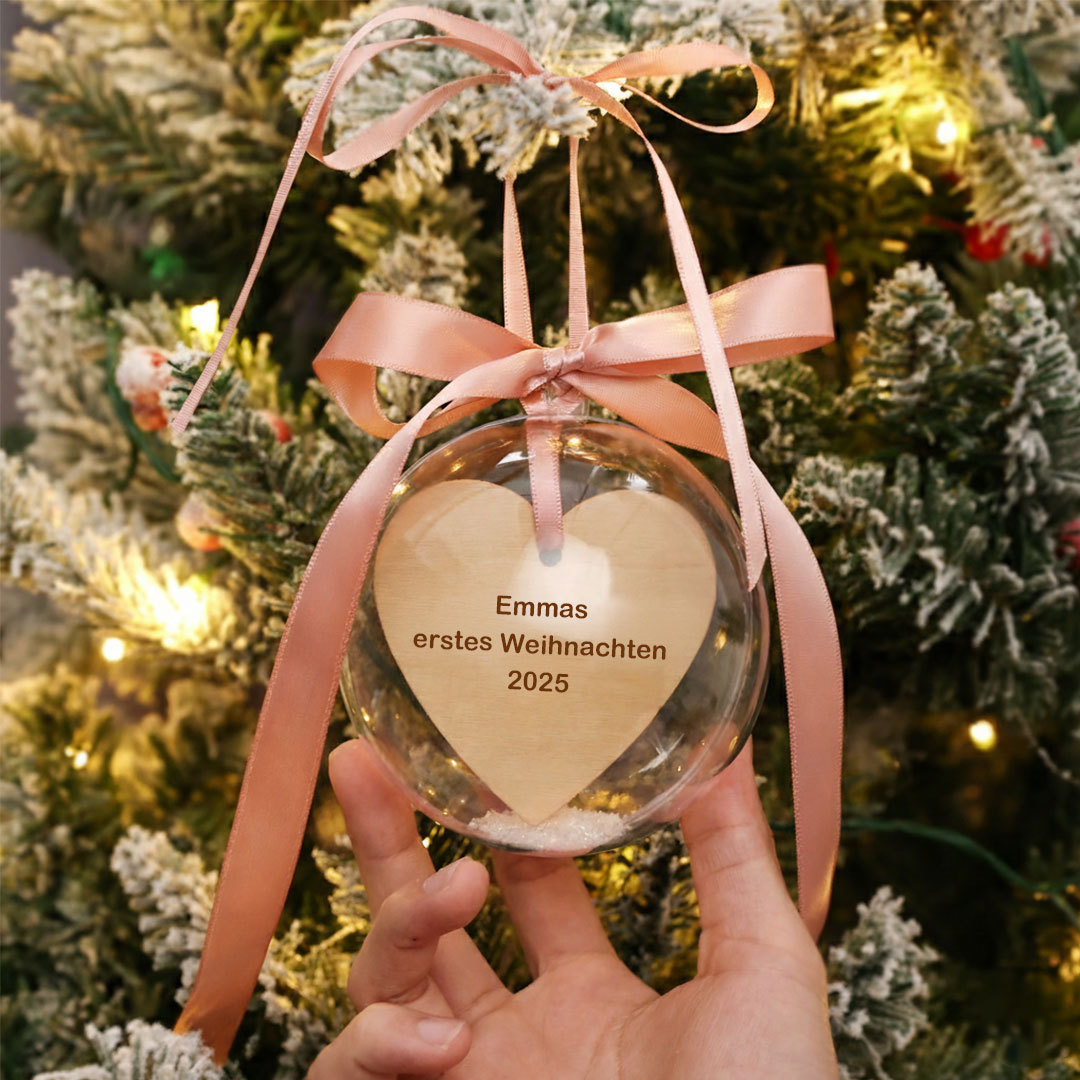 Band-Herz Weihnachtskugel mit personalisiertem Text