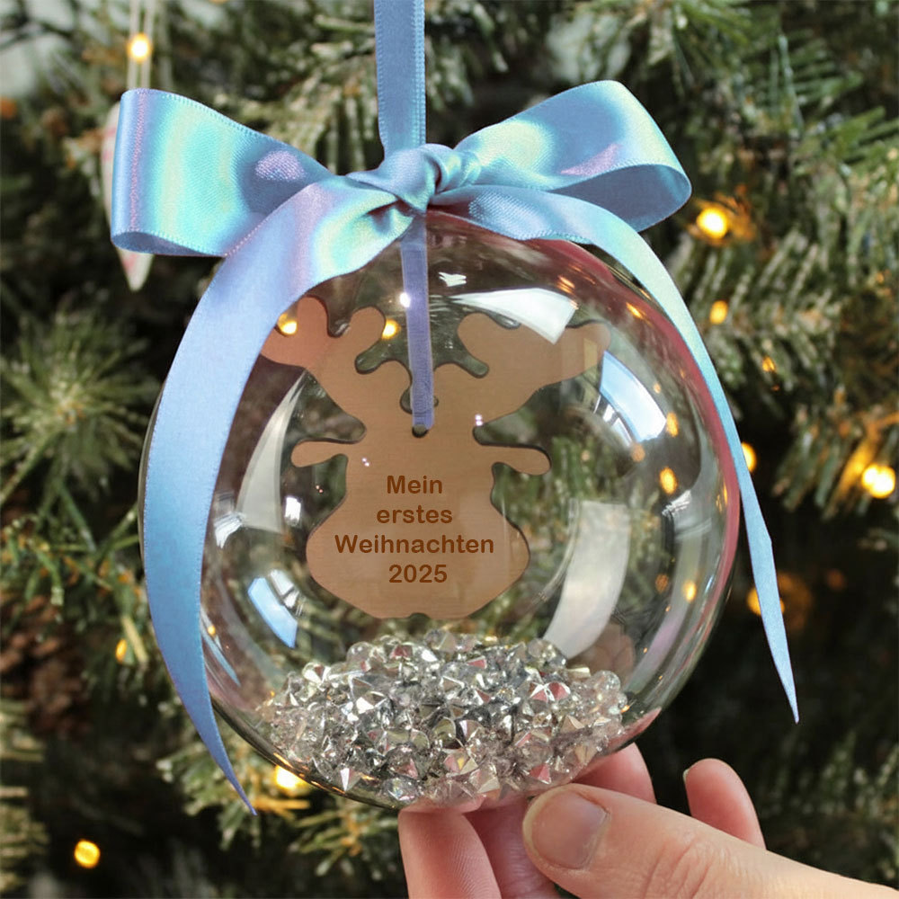 Personalisierte Weihnachtskugel mit Gravur – Rentier-Motiv, Satinschleife Christbaumanhänger