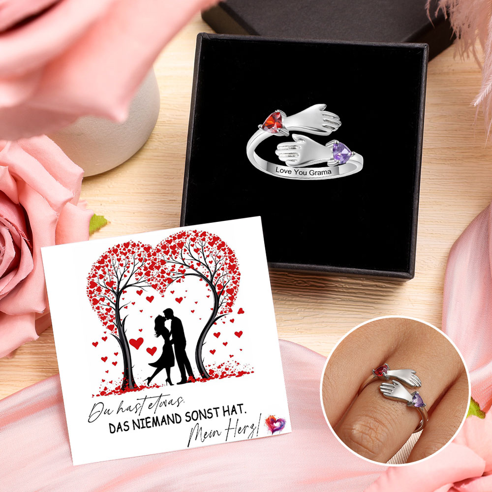 Personalisierter Umarmungshände-Geburtssteinring mit Wunschgravur, 2 Steine – Bedeutungsvolles Geschenk zum Jahrestag oder Muttertag für Mama, Oma oder Ehefrau | Kettenmachen