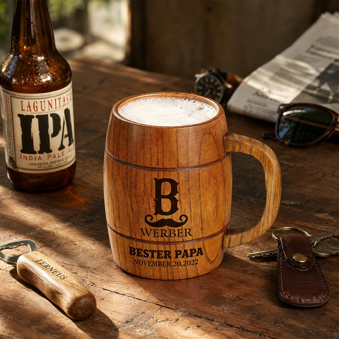 Personalisierter Bierkrug aus Holz mit Namen und Initialen Geschenk für Papa Bierliebhaber und Grillmeister