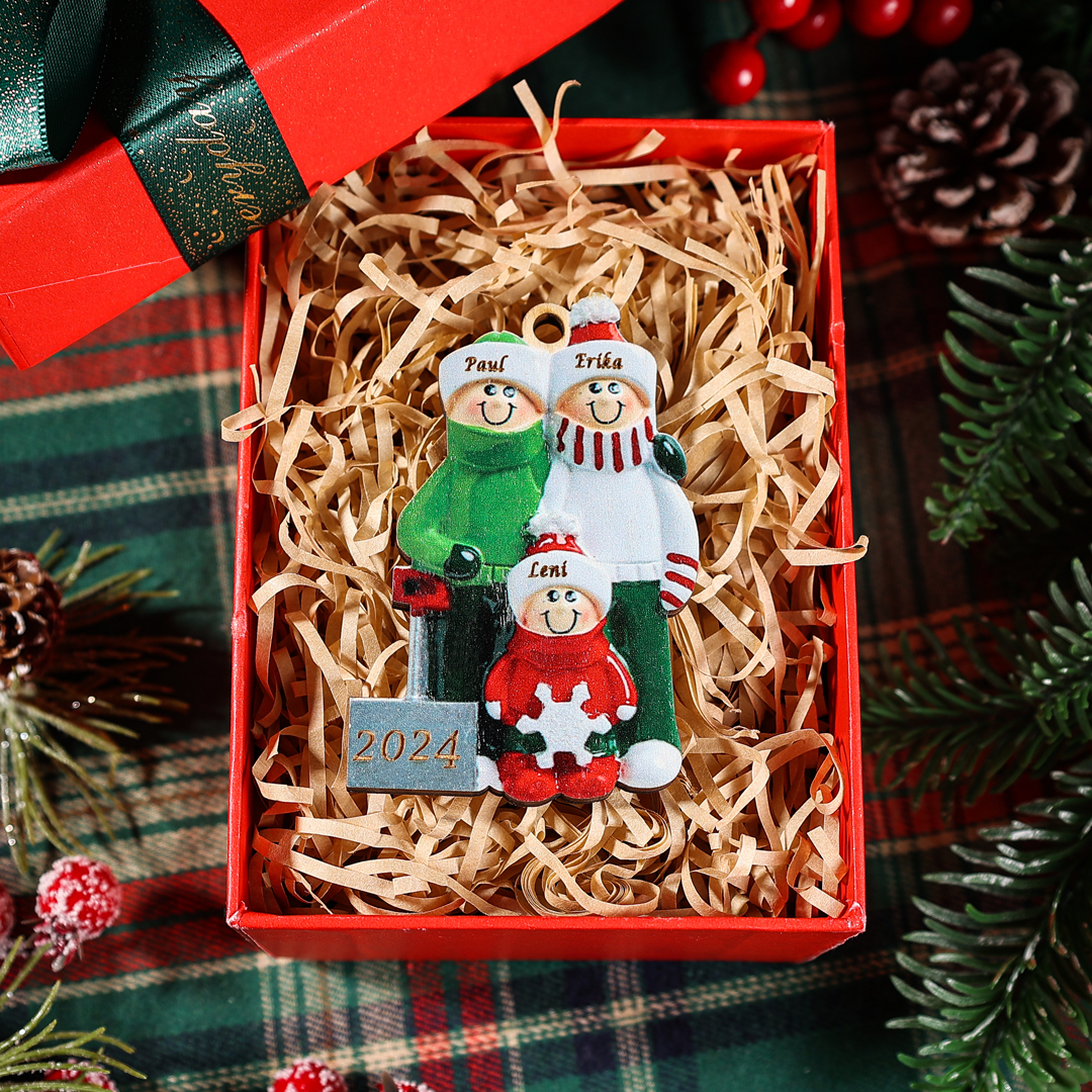 Holz Personalisierte 3 Namen & Jahr Schneeschaufelteam Weihnachtsornament Weihnachtsbaum Anhänger mit 3 Familienmitgliedern
