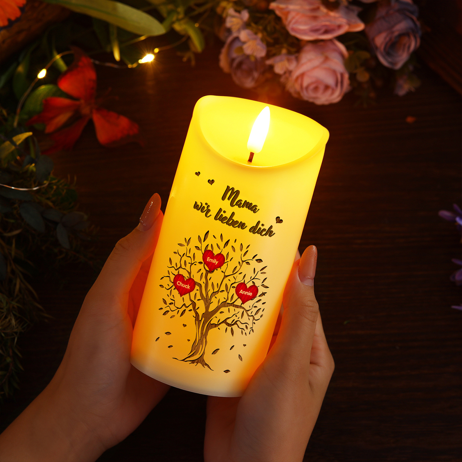 Personalisierbare LED-Kerze Baum mit 3 Namen & Text - Herzliche Schreibtischdekoration für Familie