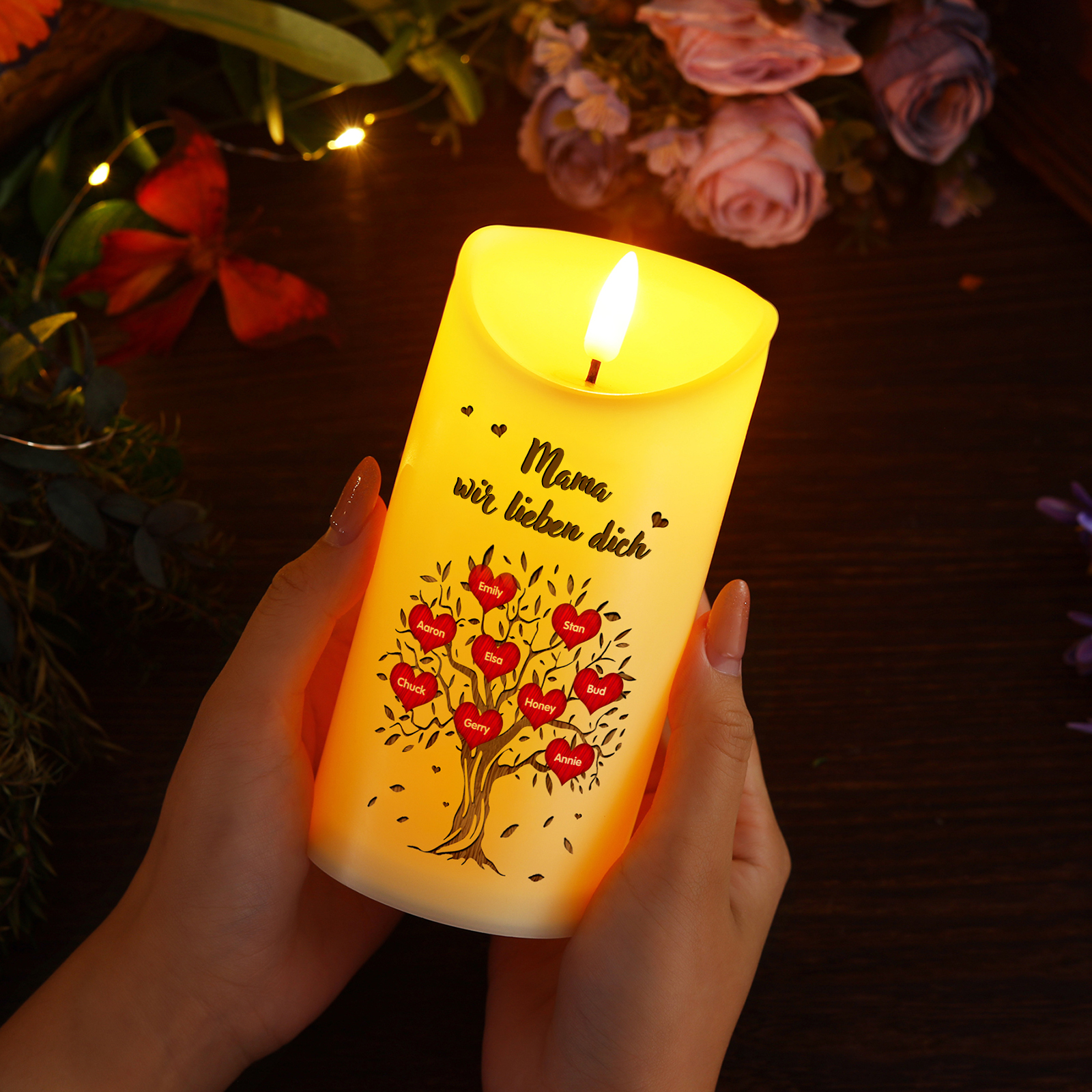 Personalisierbare LED-Kerze Baum mit 9 Namen & Text - Mama wir lieben dich