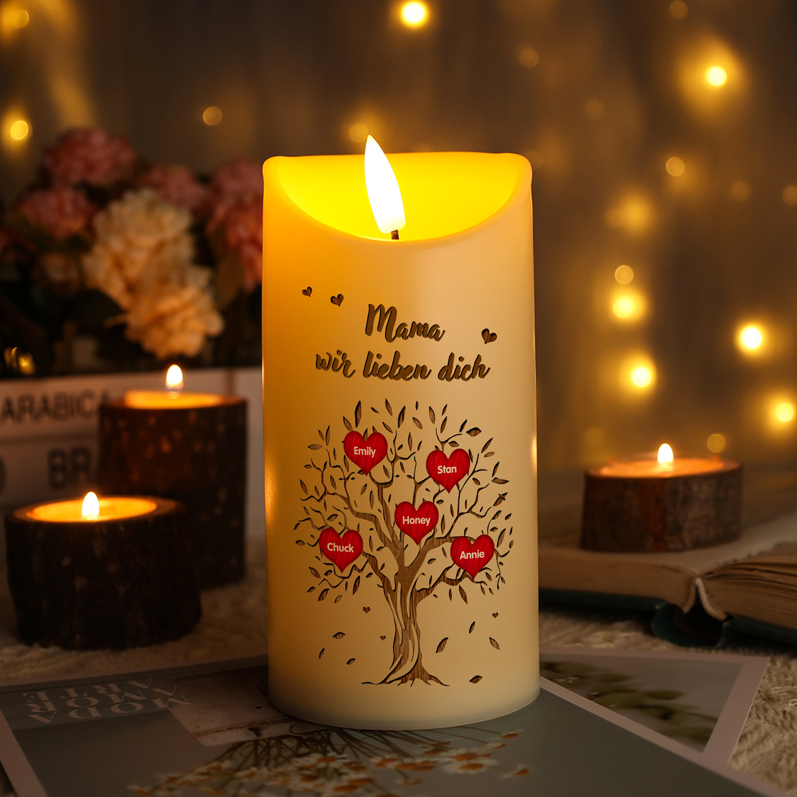 Personalisierbare LED-Kerze Baum mit 5 Namen & Text - Mama wir lieben dich