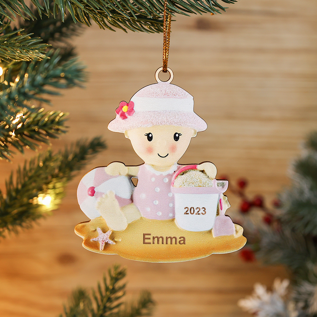 Holz Personalisierter 1 Name & Jahr Baby am Strand Weihnachtsornament Weihnachtsbaum Anhänger