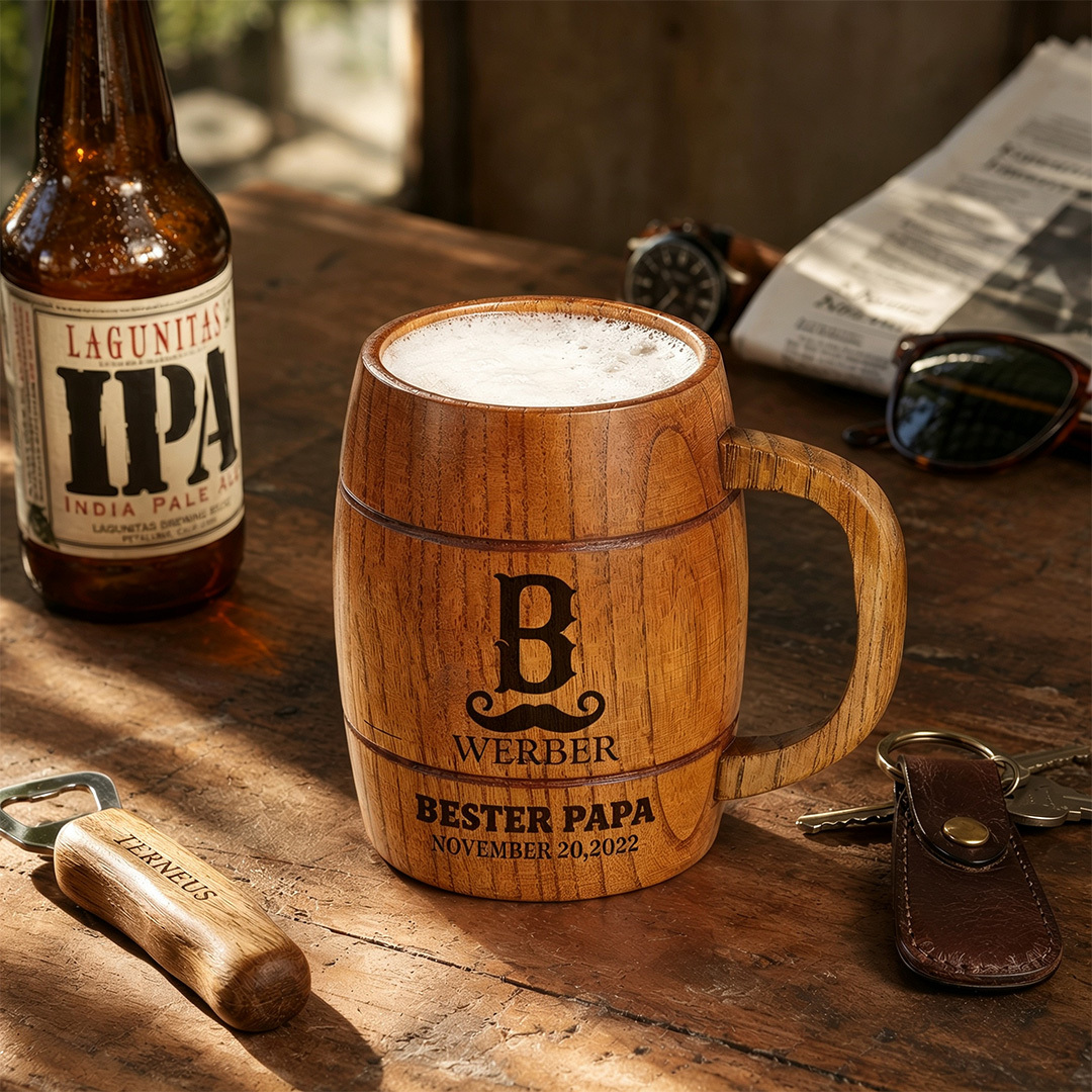 Personalisierter Bierkrug aus Holz mit Namen und Initialen Geschenk für Papa Bierliebhaber und Grillmeister