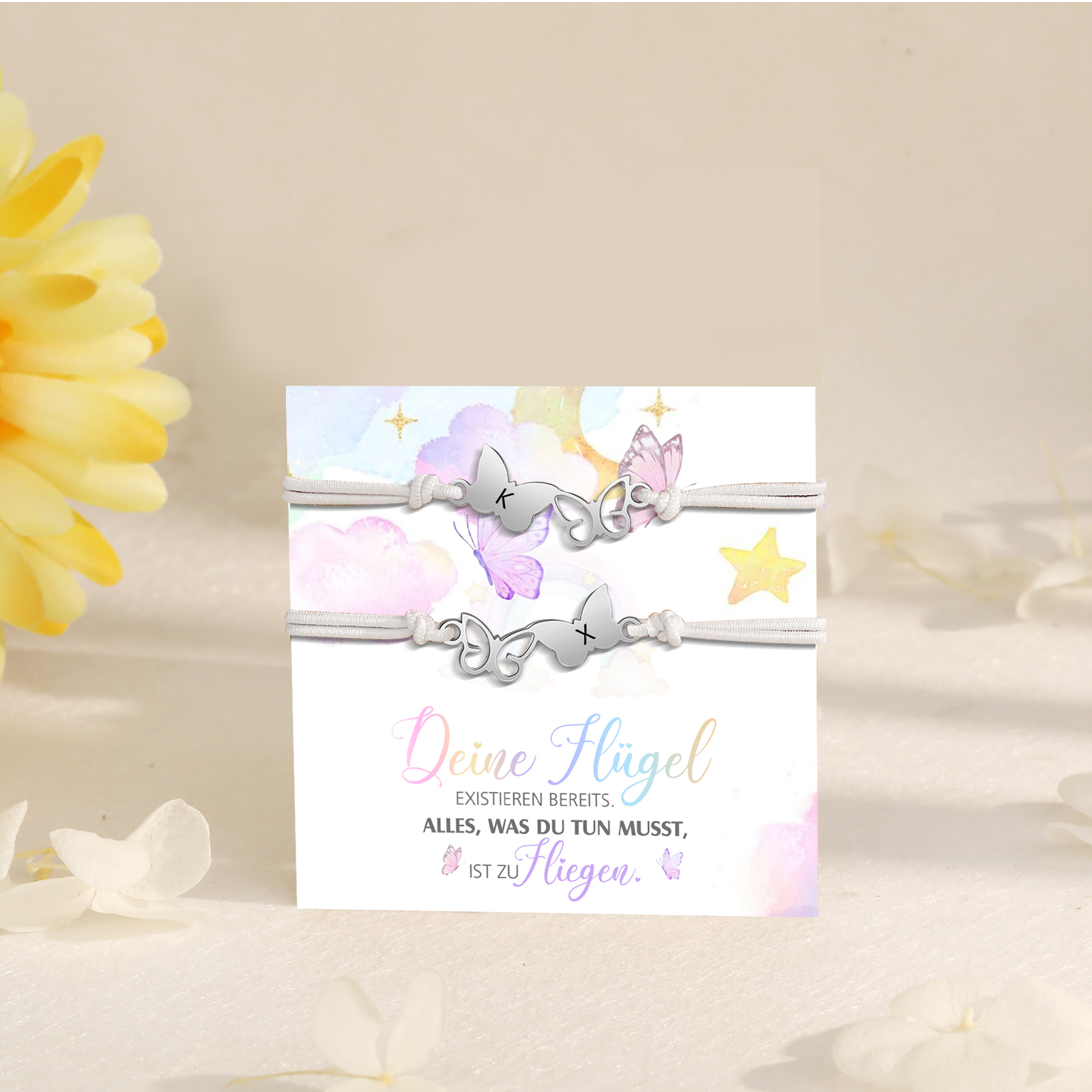 Personalisierte 2 Buchstaben Schmetterling Armbänder Set mit 2 Ketten Gummiband - Schulanfang Geschenk mit Karte
