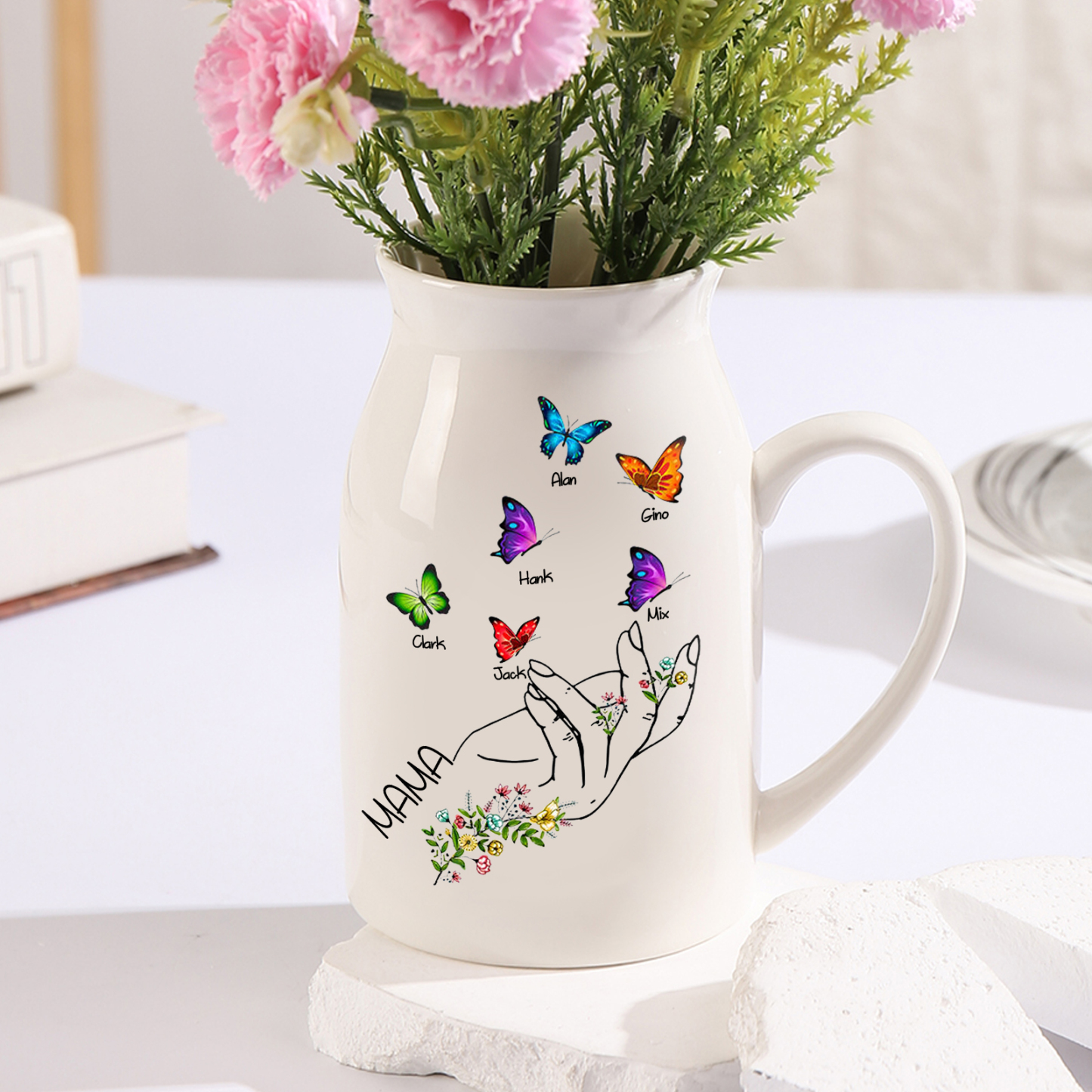 Personalisierte 6 Namen & Text Schmetterlings in der Hand Familie Vase