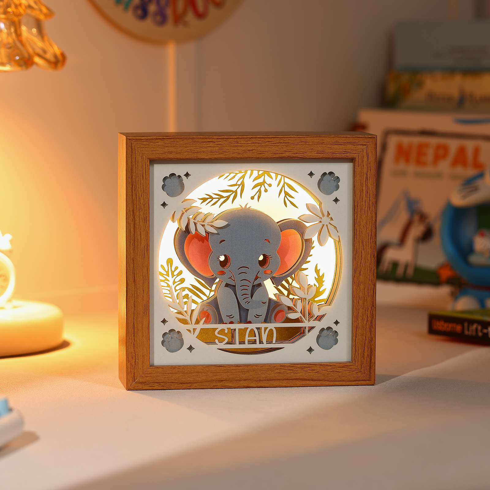 Personliesierte 3D-Papier Tier Nachtlicht im Holzrahmen mit Name，3 Helle Farbe