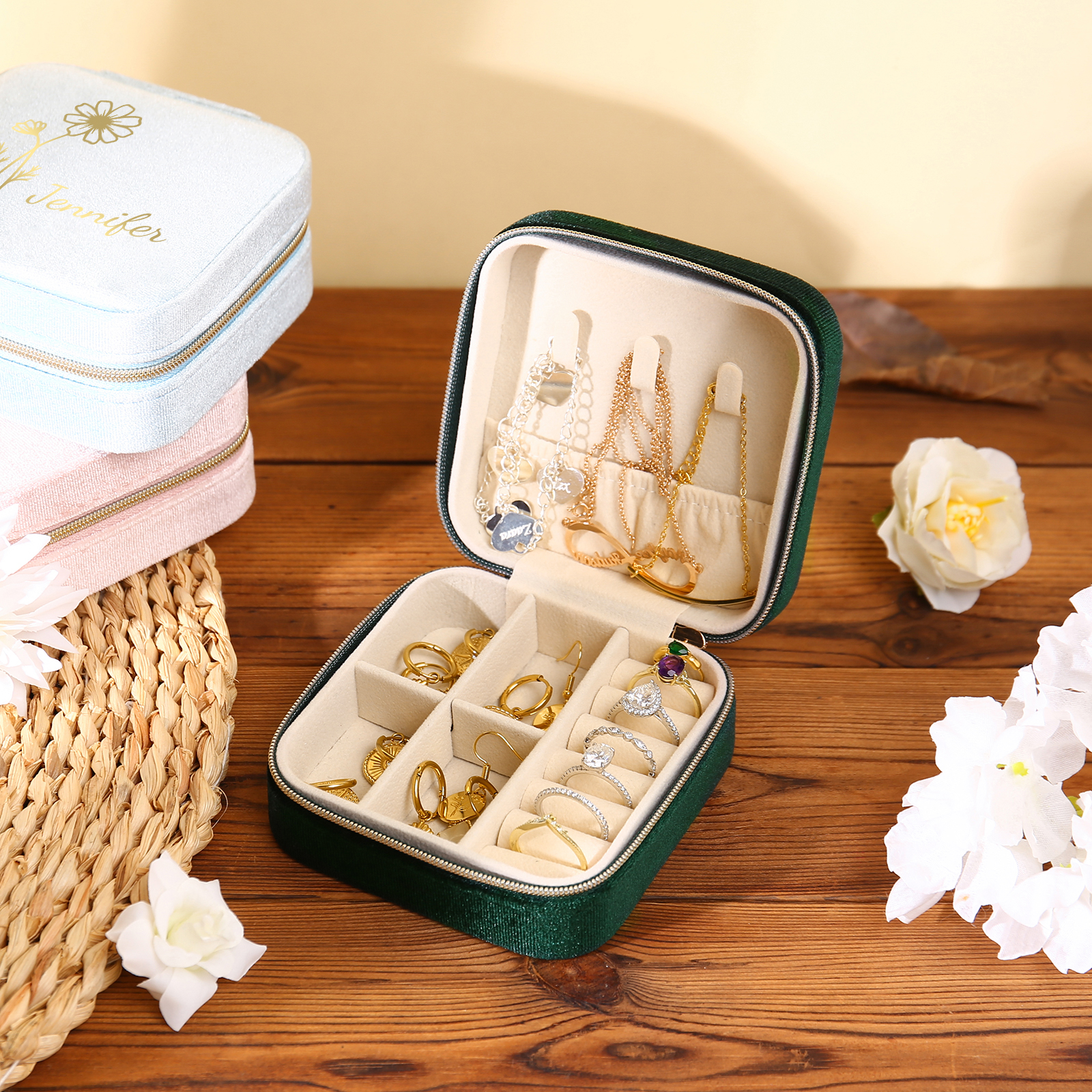 Personalisierbarer Name & Geburtsblume klein Velvet Schmuckaufbewahrung Schmuckzubehör Aufbewahrungsbox für Schmuck